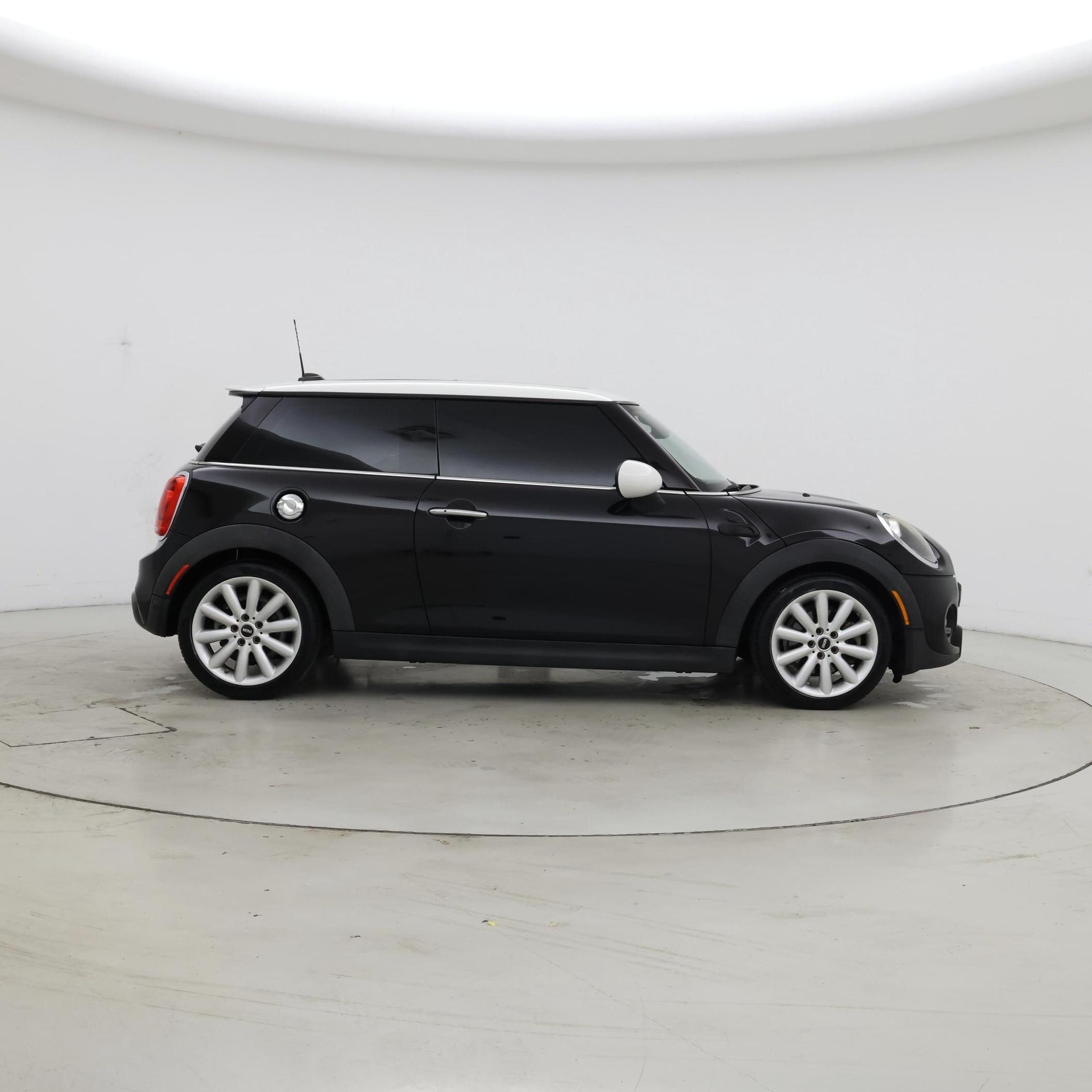 Thumbnail: 2019 MINI Cooper Hardtop - 7