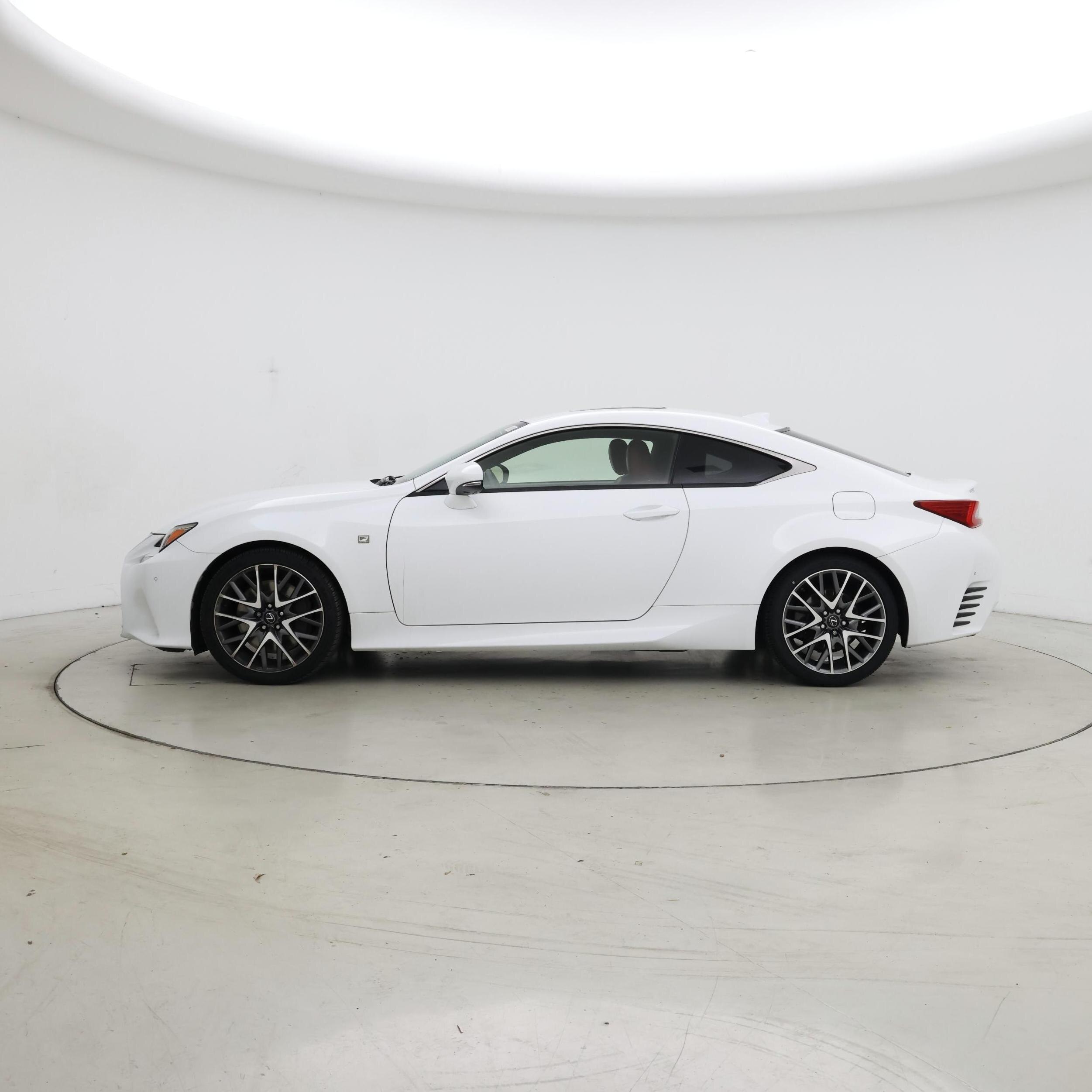 Thumbnail: 2017 Lexus RC - 3