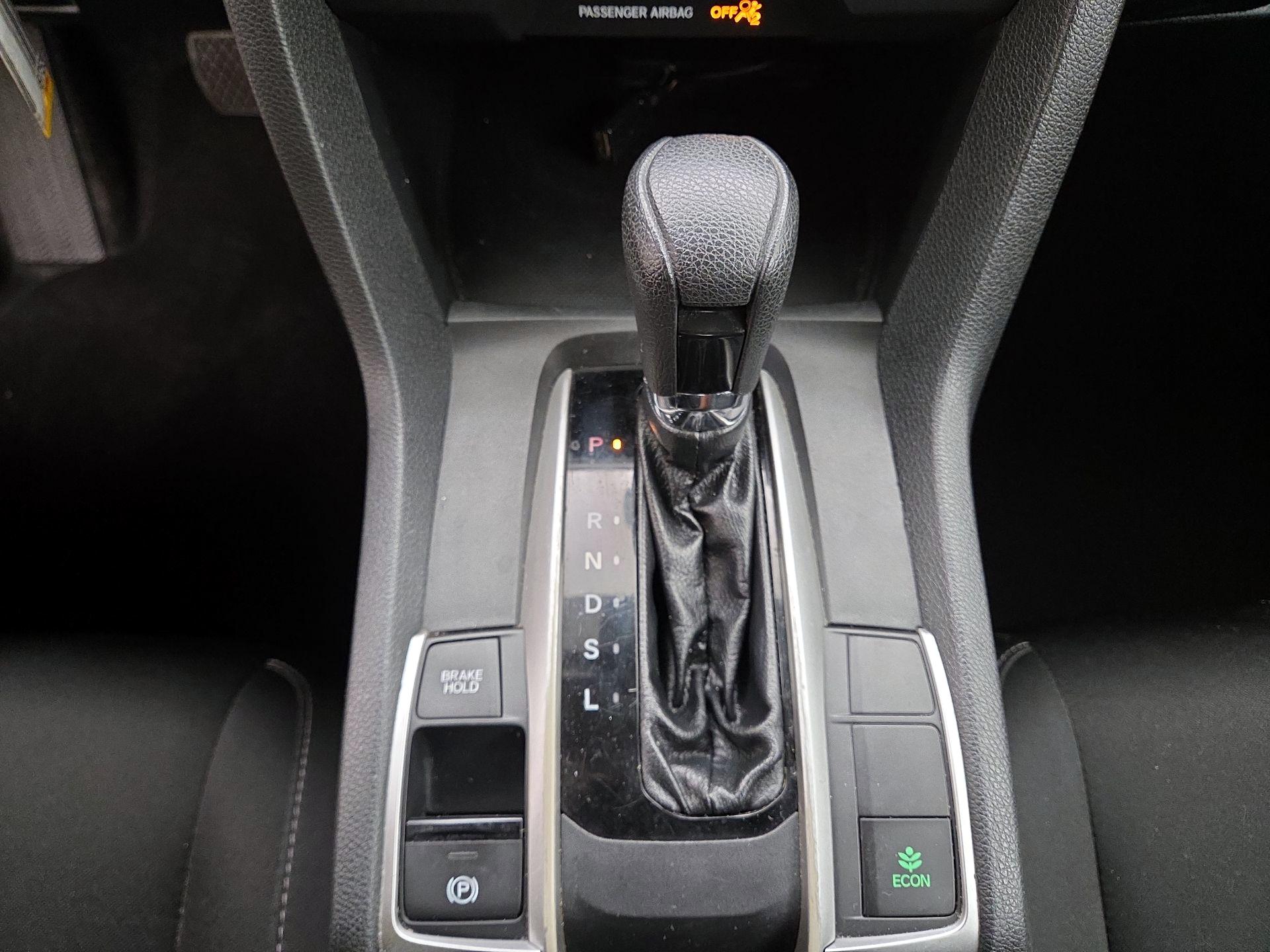 Thumbnail: 2019 Honda Civic - 17