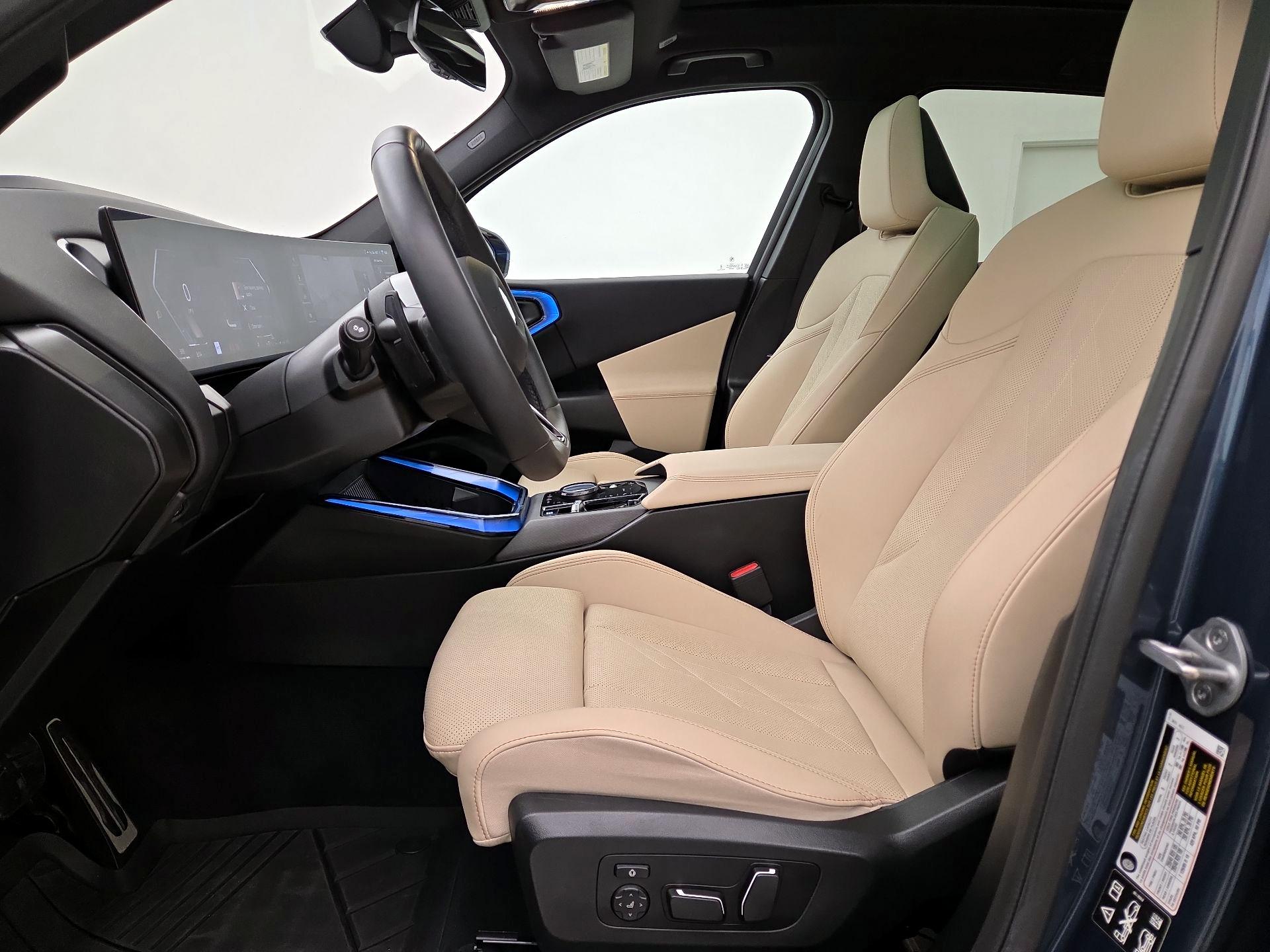 Thumbnail: 2025 BMW X3 - 11