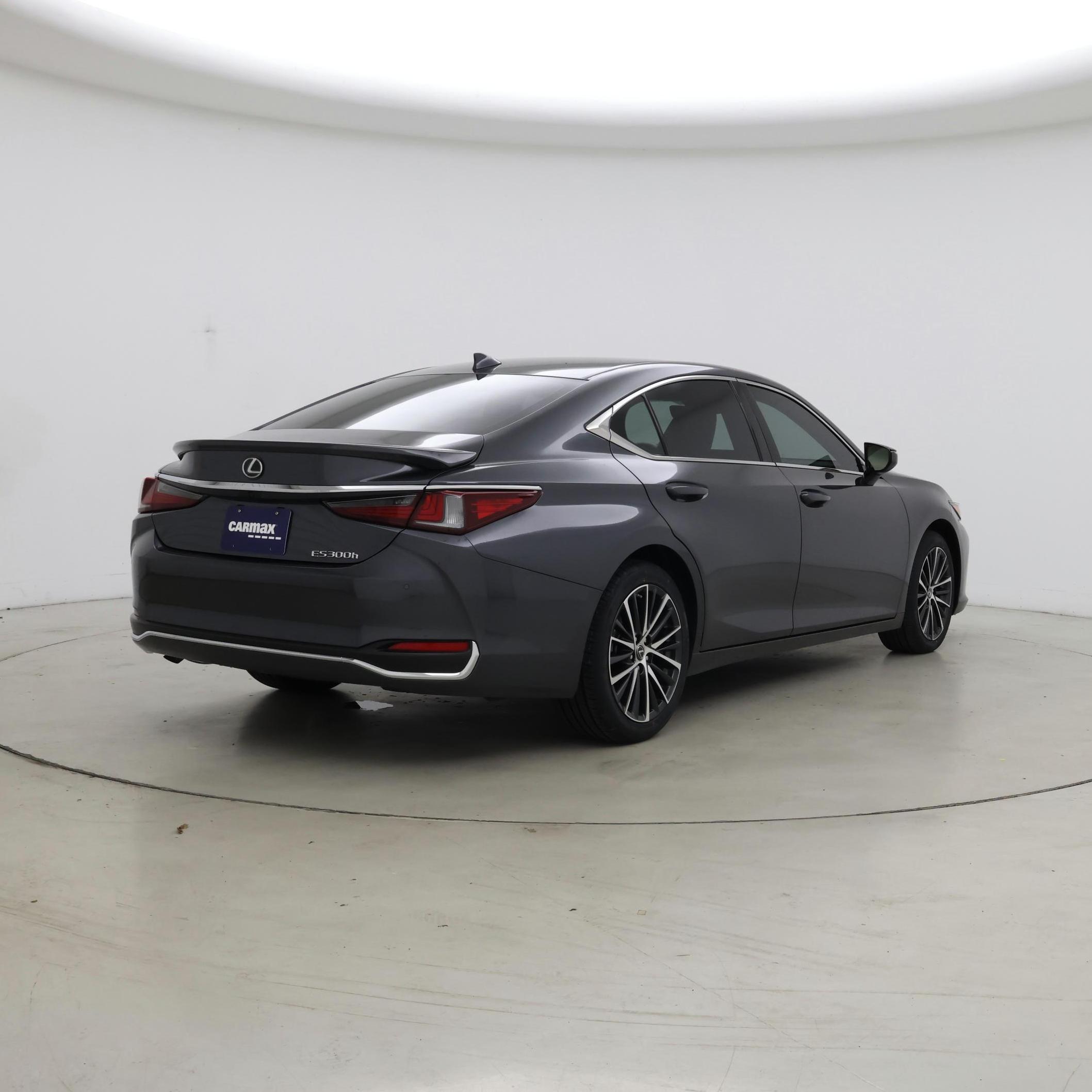 Thumbnail: 2024 Lexus ES - 8