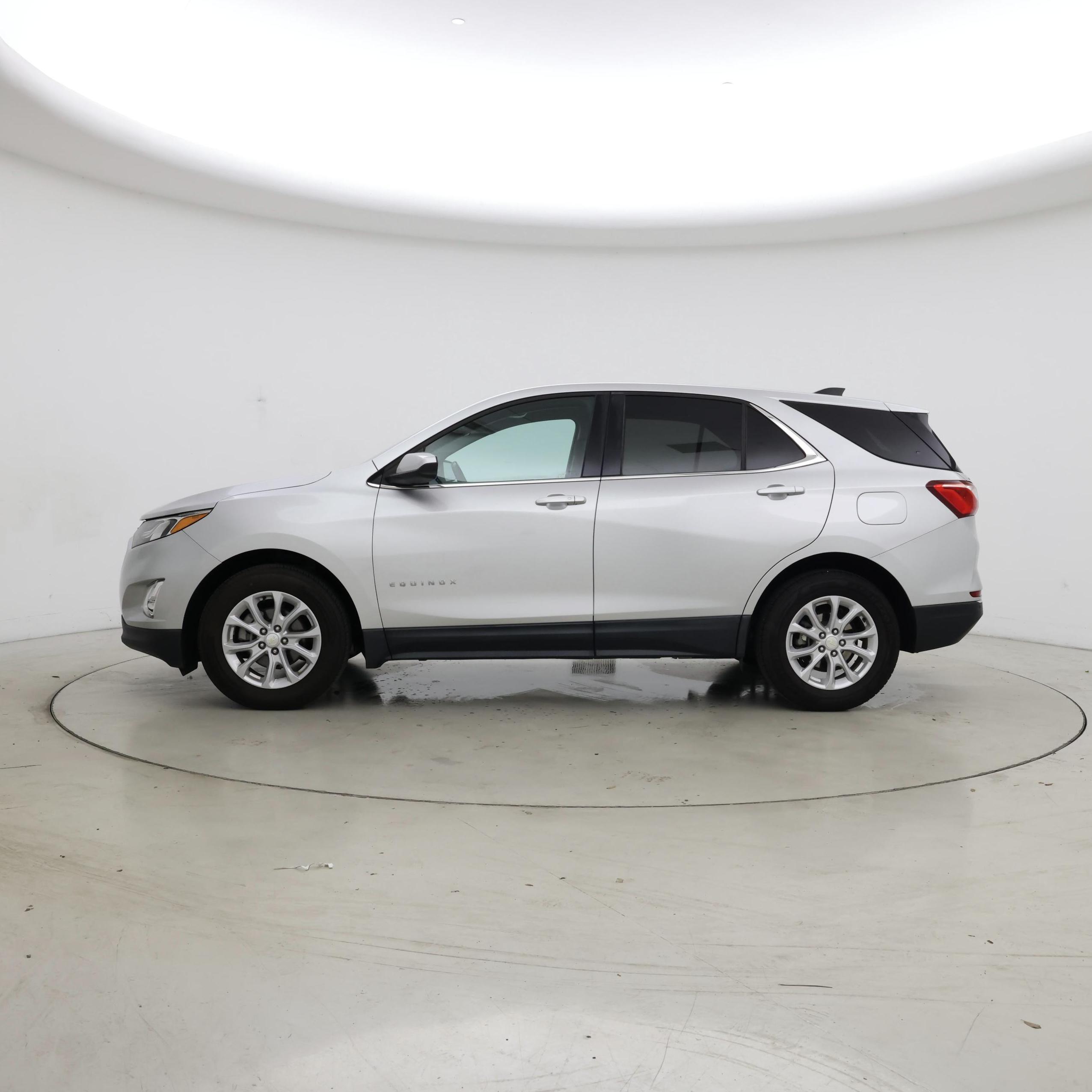 Thumbnail: 2020 Chevrolet Equinox - 3