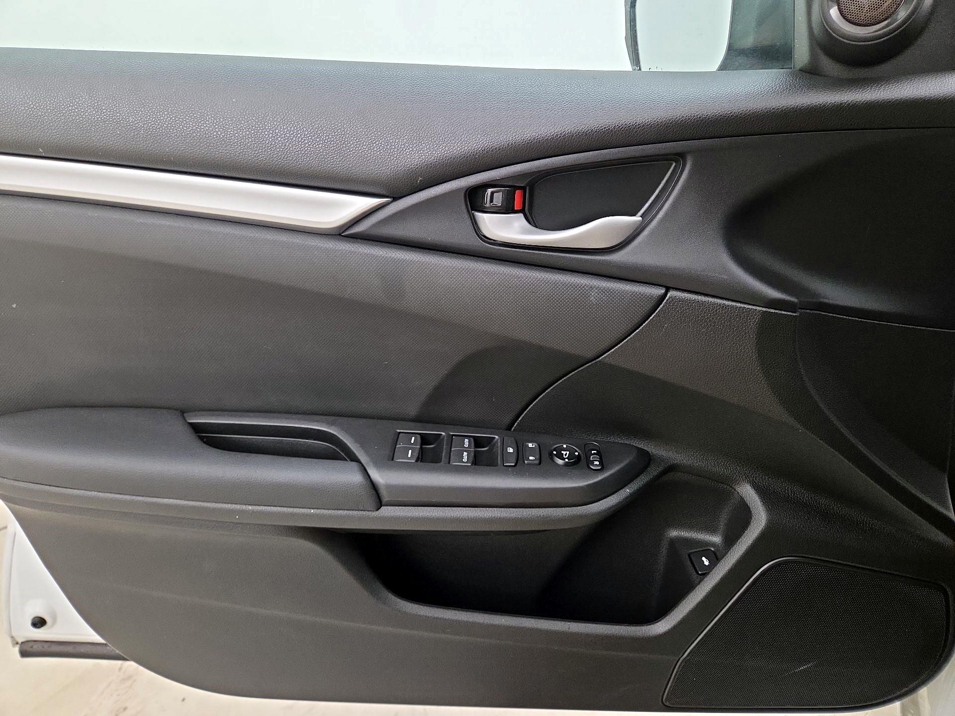 Thumbnail: 2019 Honda Civic - 12
