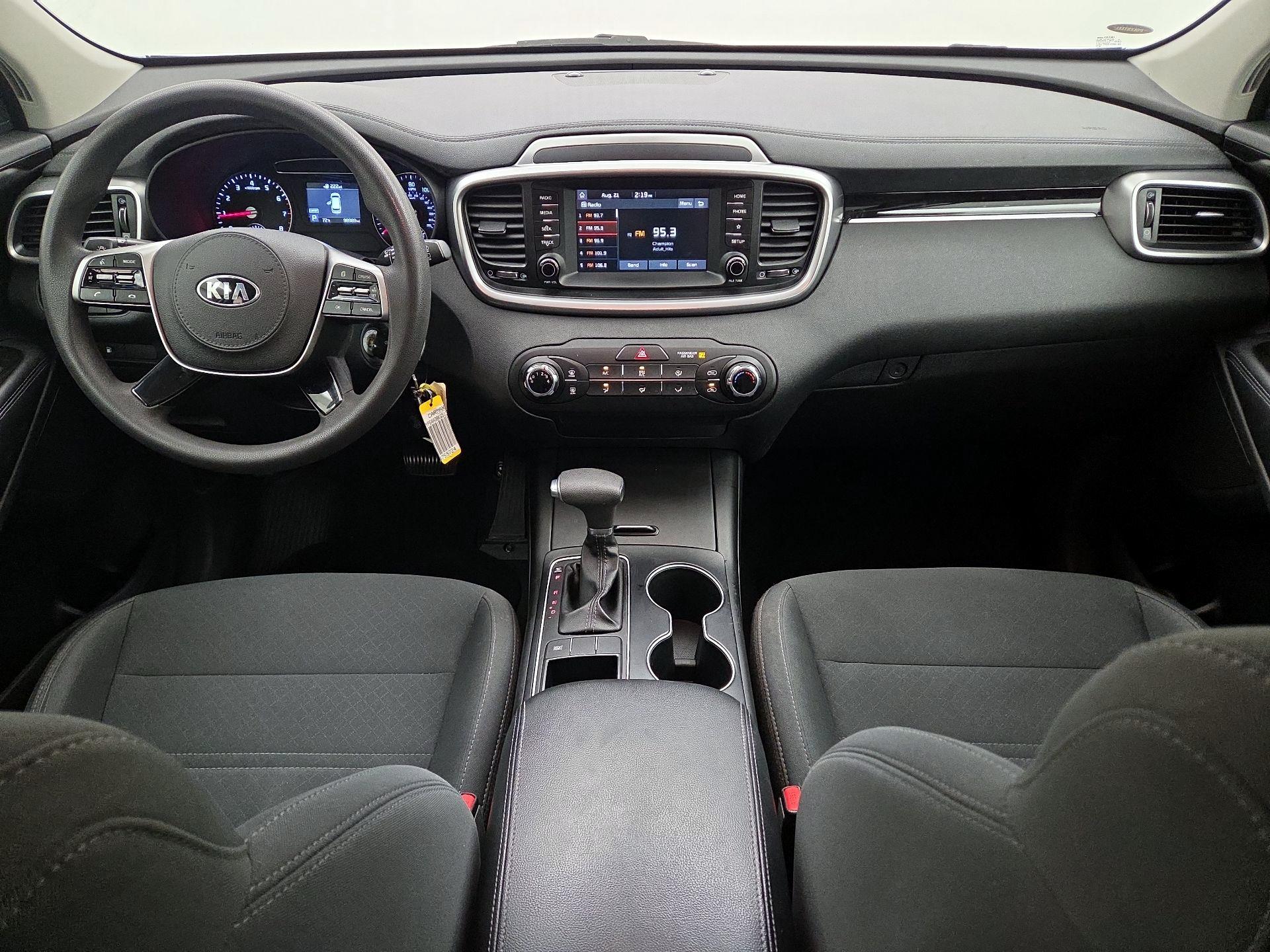 Thumbnail: 2019 Kia Sorento - 9