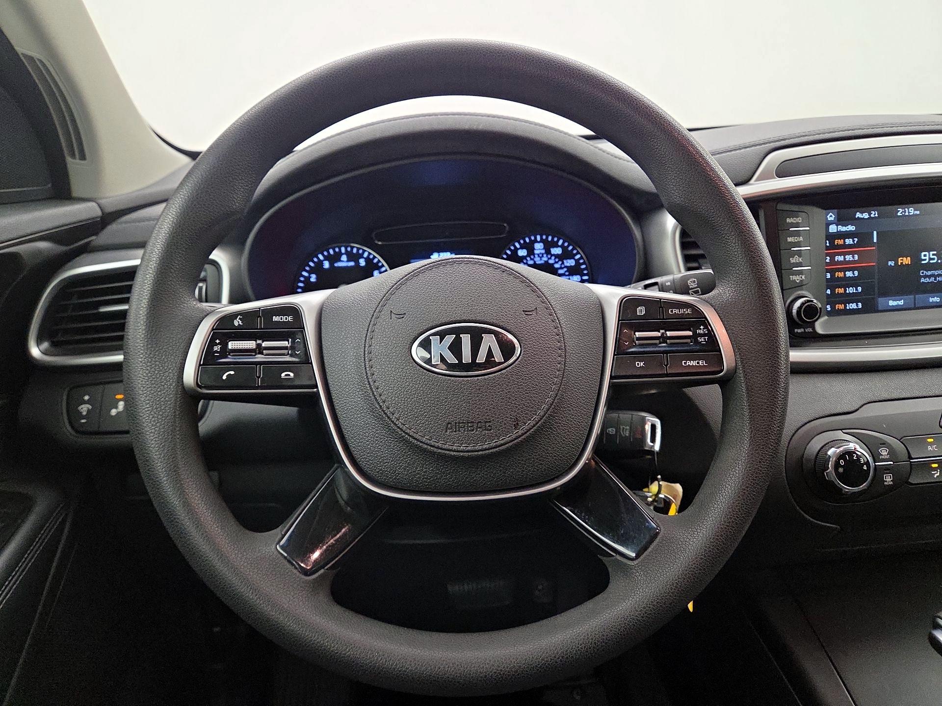 Thumbnail: 2019 Kia Sorento - 10