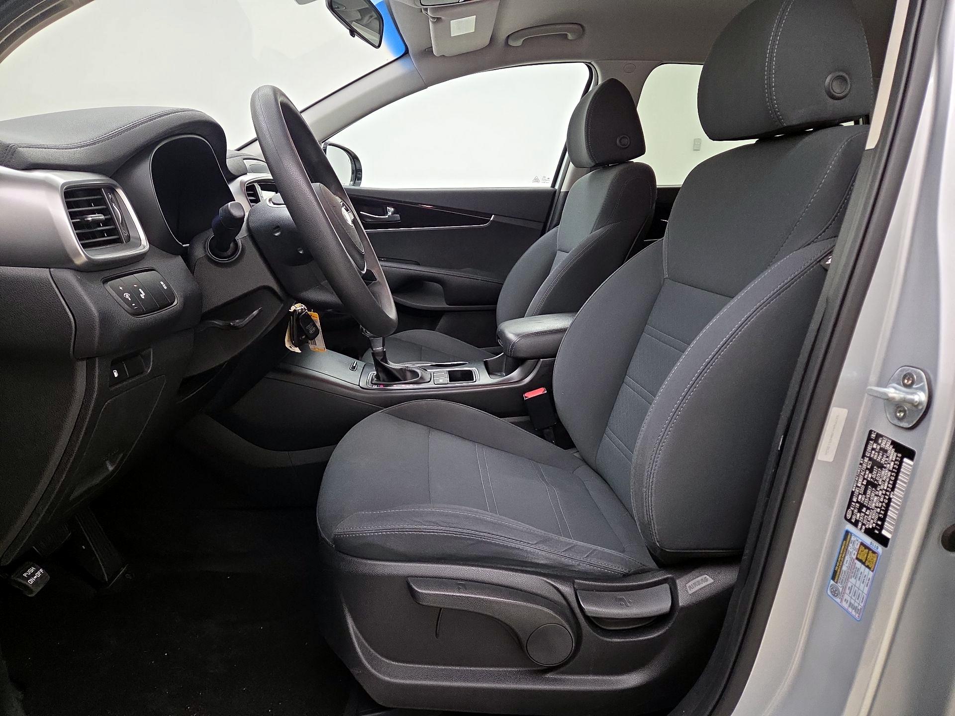 Thumbnail: 2019 Kia Sorento - 11