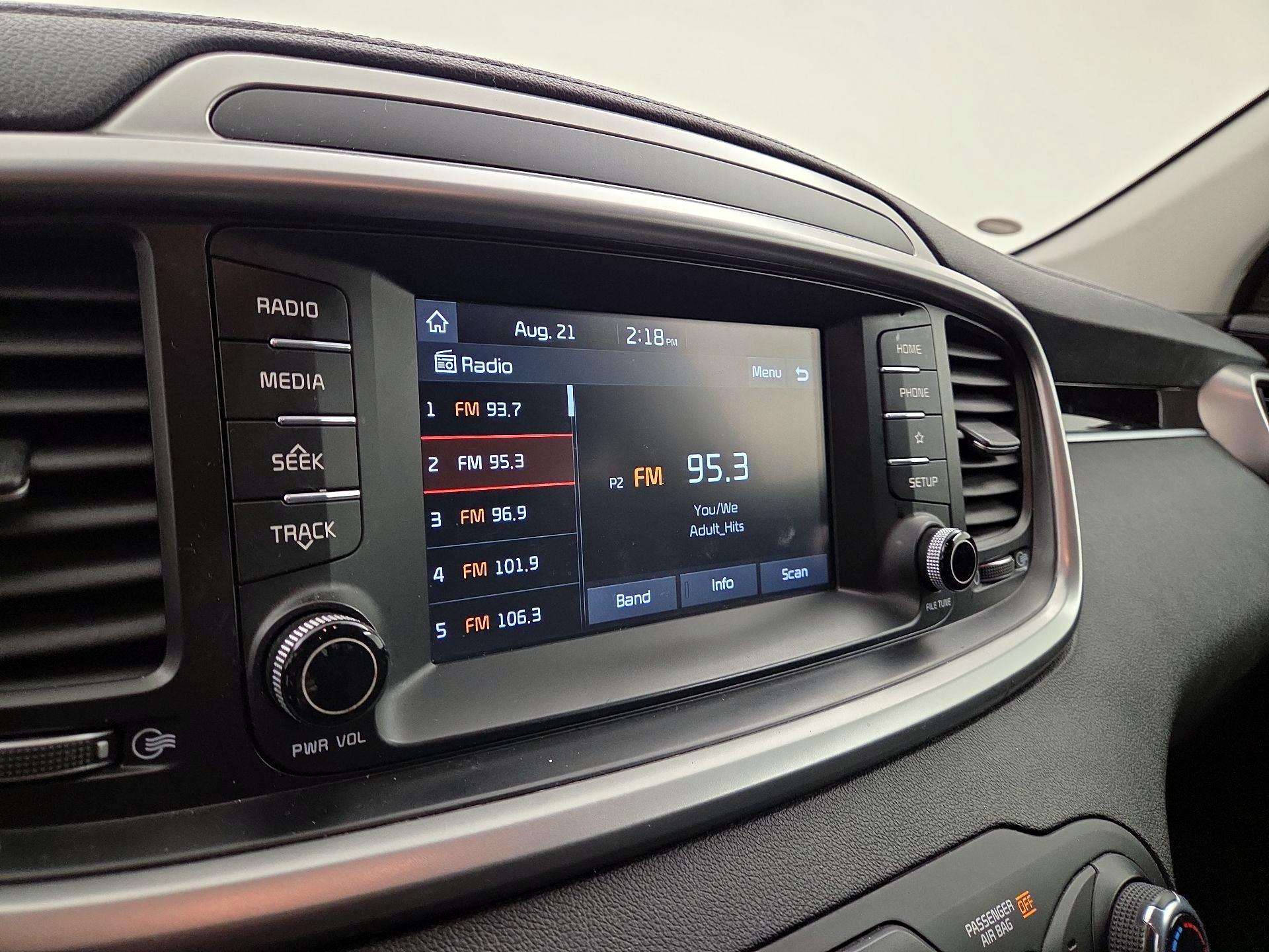 Thumbnail: 2019 Kia Sorento - 15