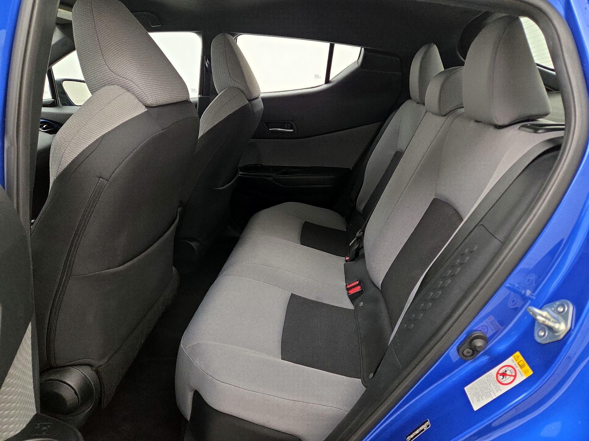Thumbnail: 2019 Toyota C-HR - 18