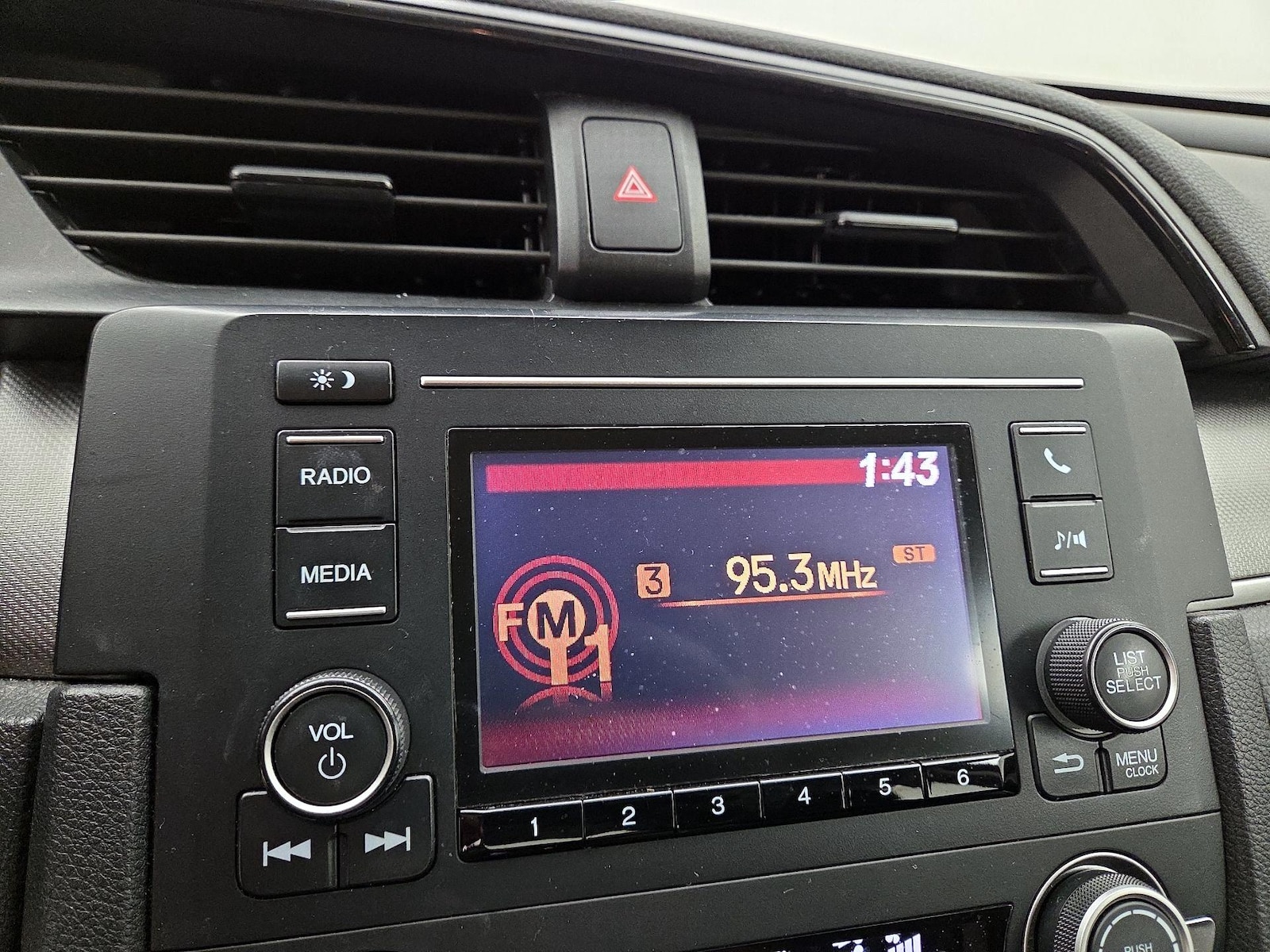 2017 Honda Civic LX - Photo 16