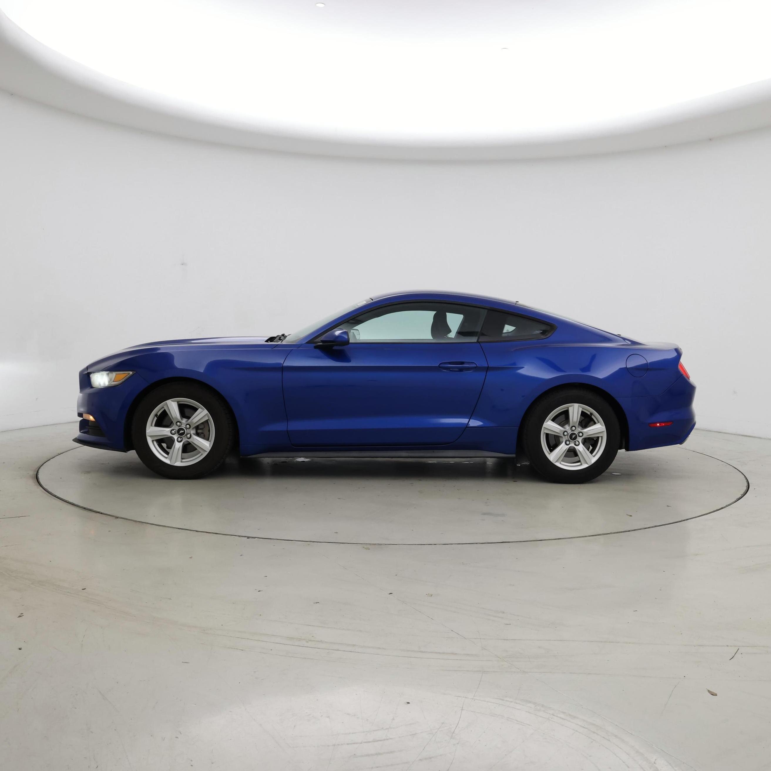 Thumbnail: 2017 Ford Mustang - 3