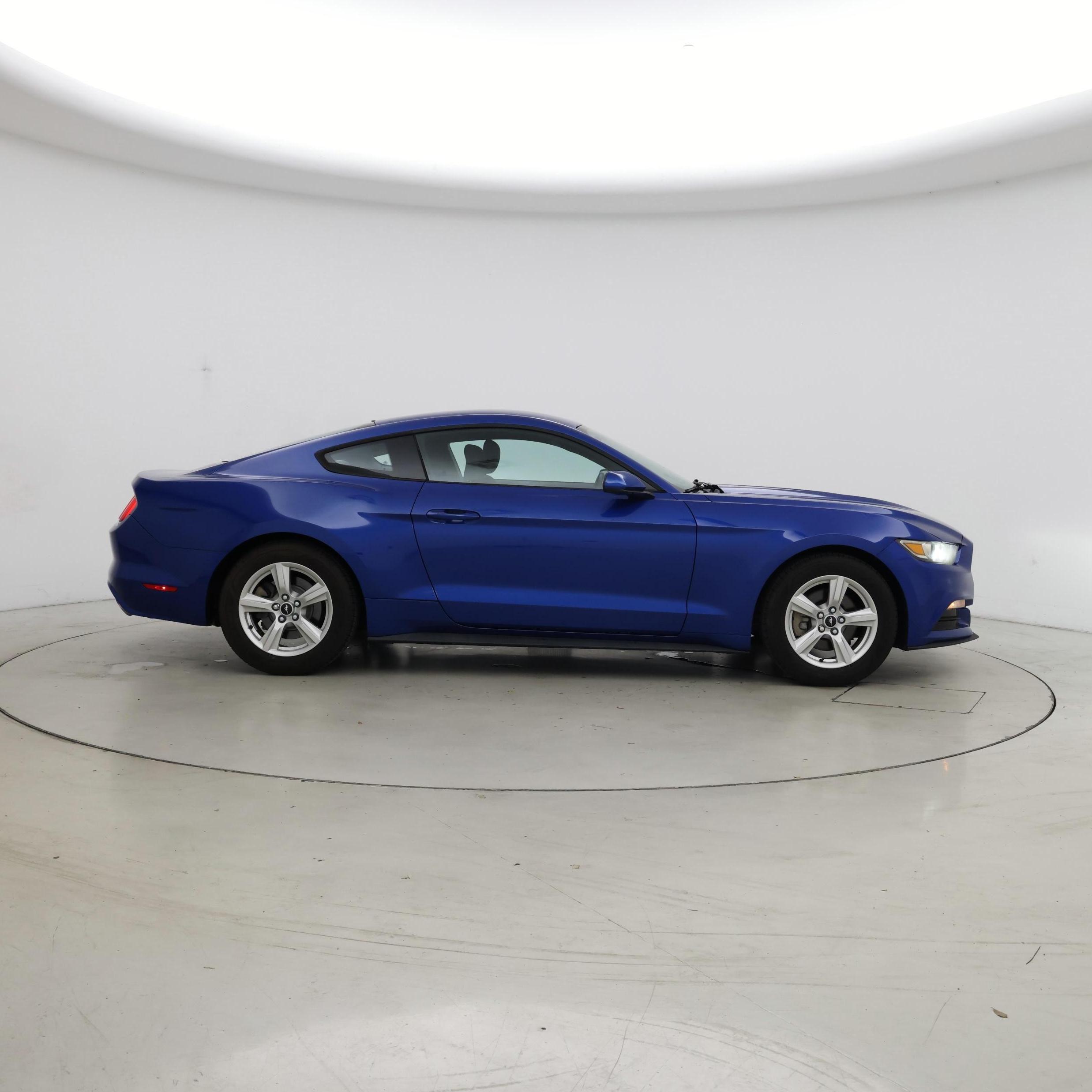 Thumbnail: 2017 Ford Mustang - 7