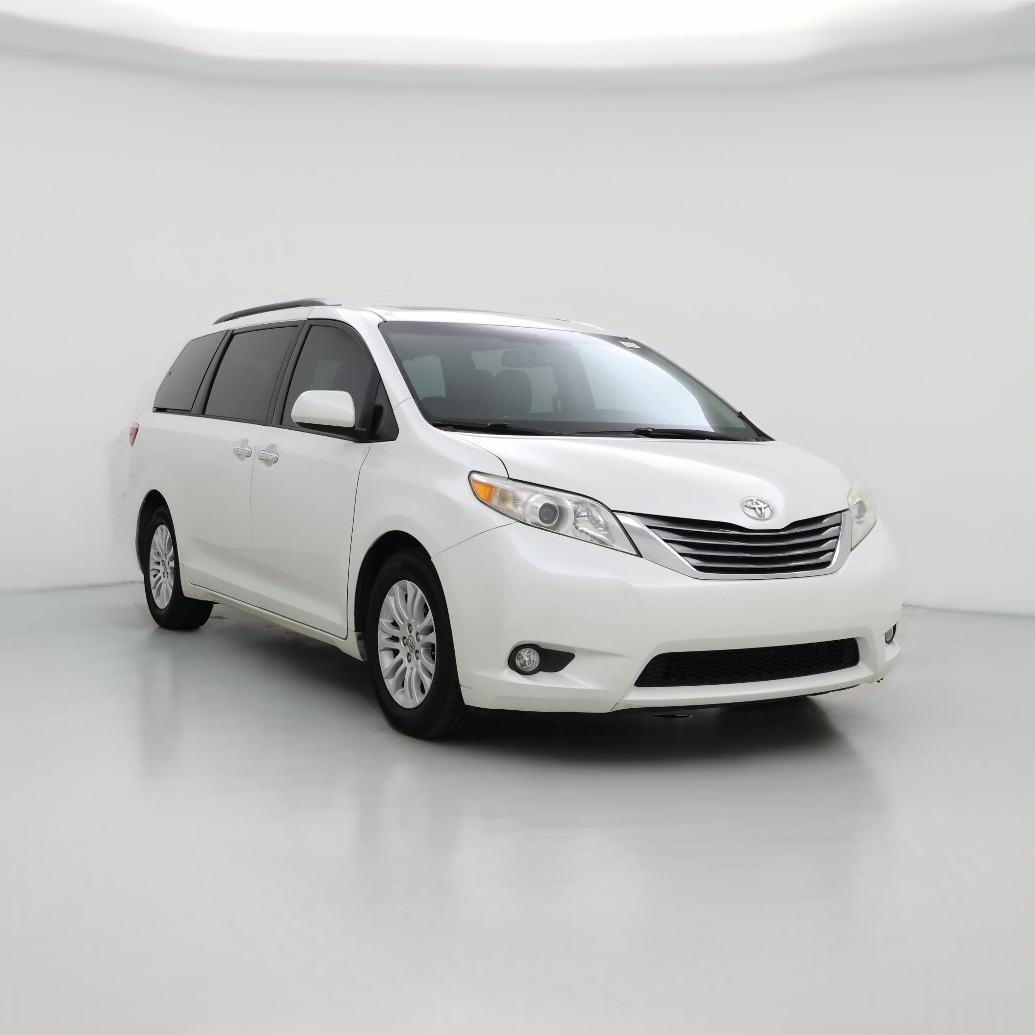 Thumbnail: 2015 Toyota Sienna - 1
