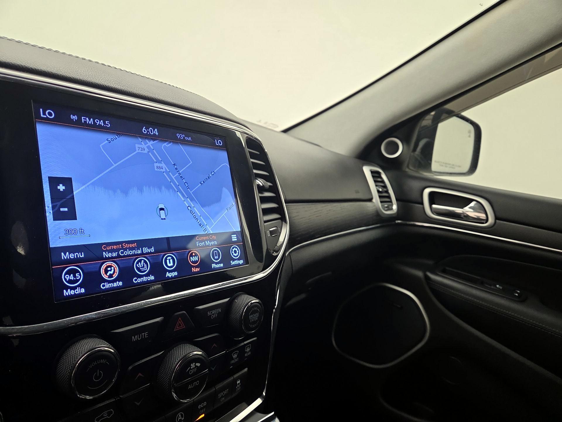 Thumbnail: 2021 Jeep Grand Cherokee - 14
