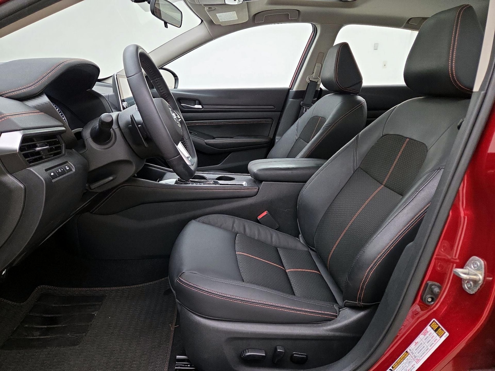 2019 Nissan Altima SR - Photo 12