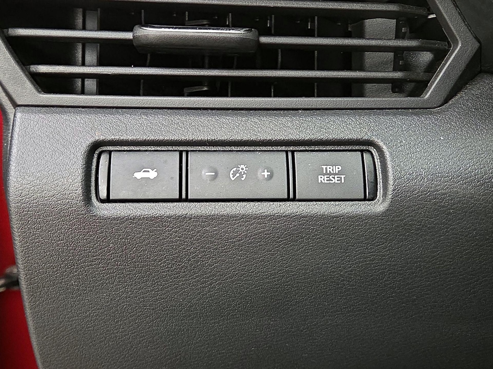 2019 Nissan Altima SR - Photo 14