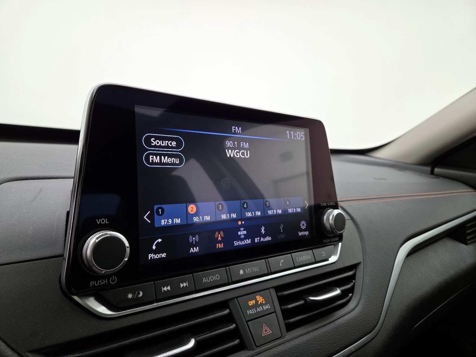 2019 Nissan Altima SR - Photo 16