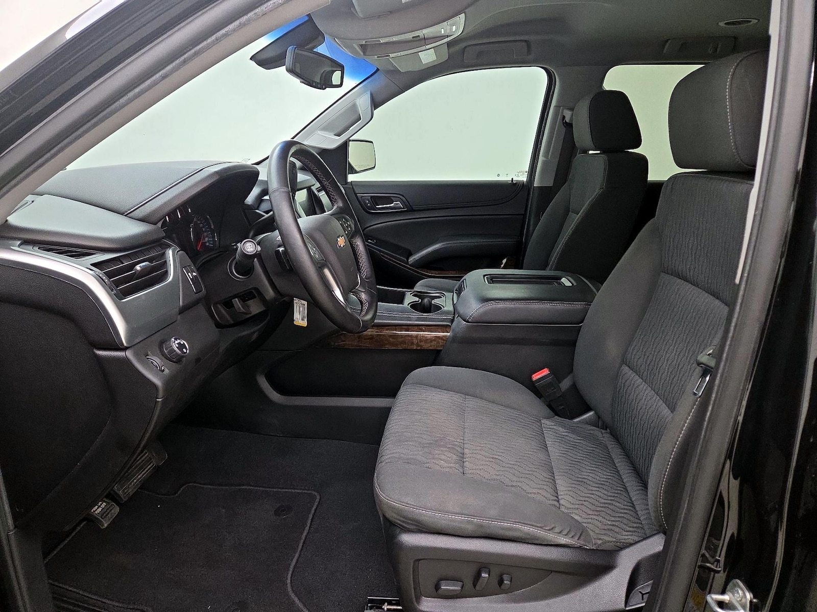 2019 Chevrolet Tahoe LS - Photo 12
