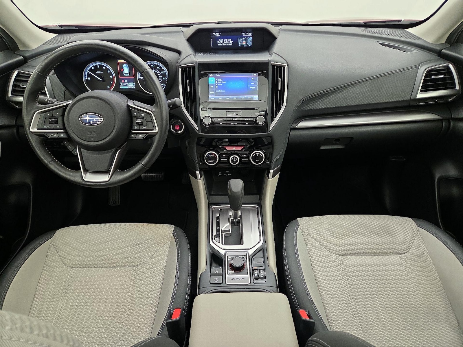 Apple CarPlay® & Android Auto™