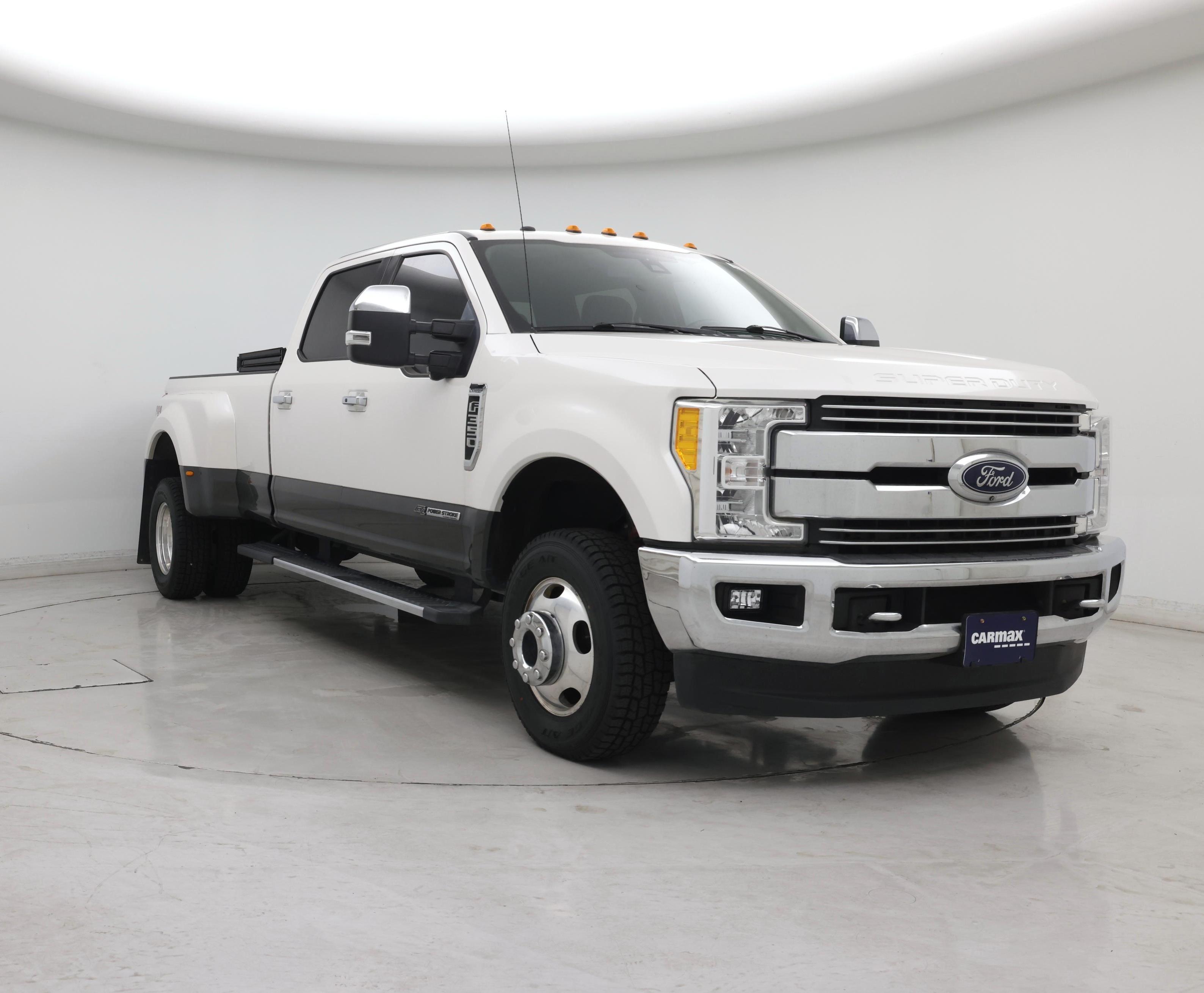 White 2017 Ford F-350 Super Duty Pickup Truck Four-Wheel Drive Automatic