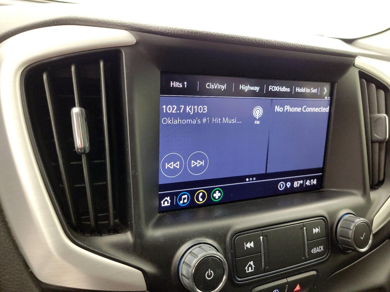 2023 GMC Terrain SLT - Photo 16