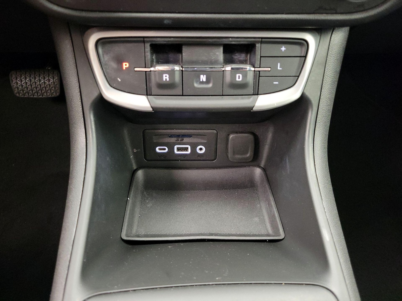 2023 GMC Terrain SLT - Photo 18