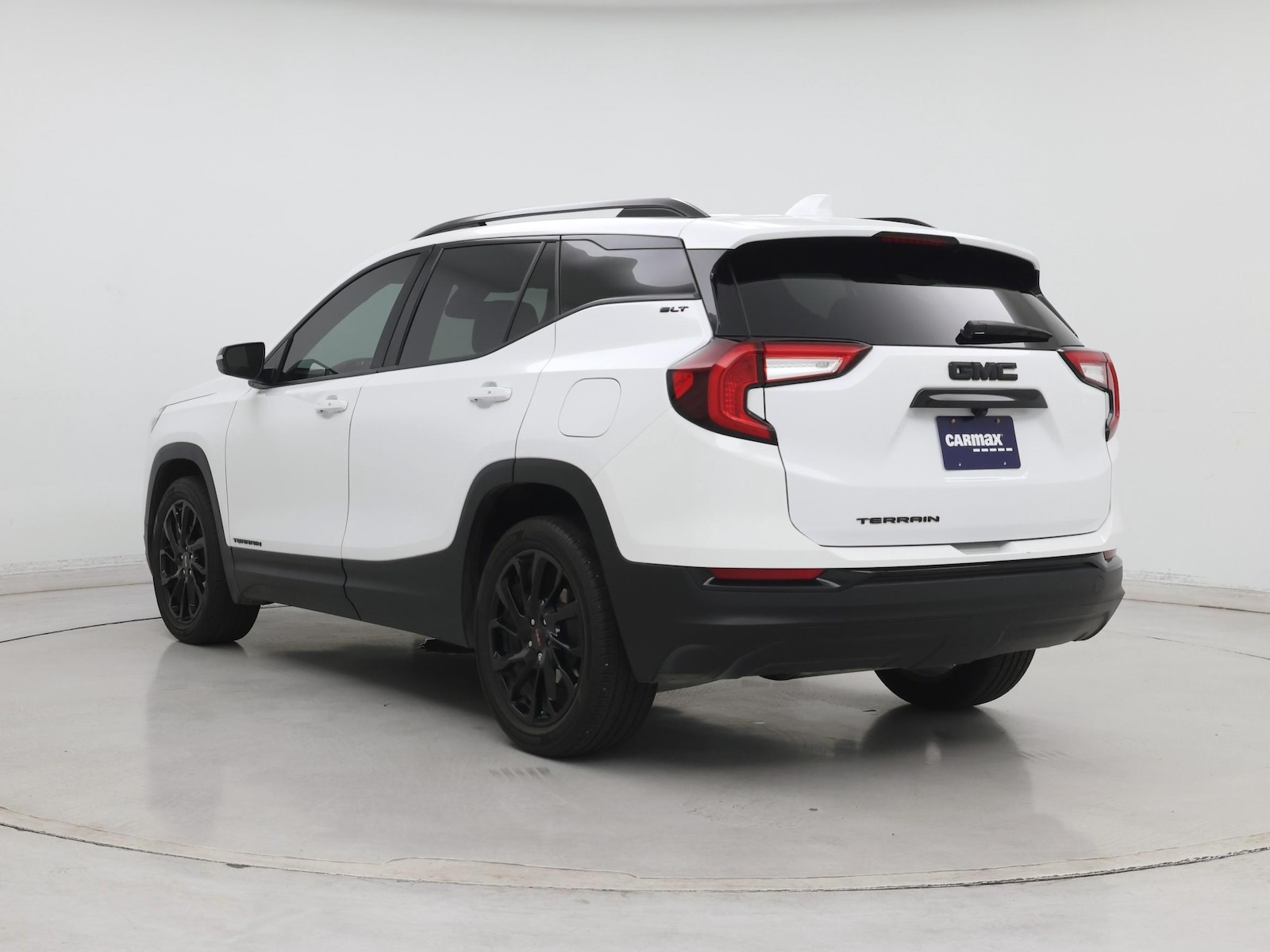 2023 GMC Terrain SLT - Photo 3