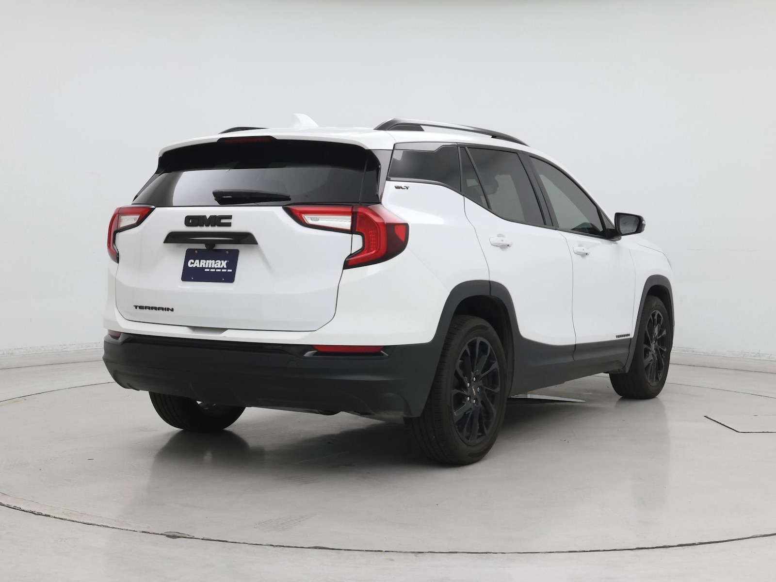 2023 GMC Terrain SLT - Photo 9