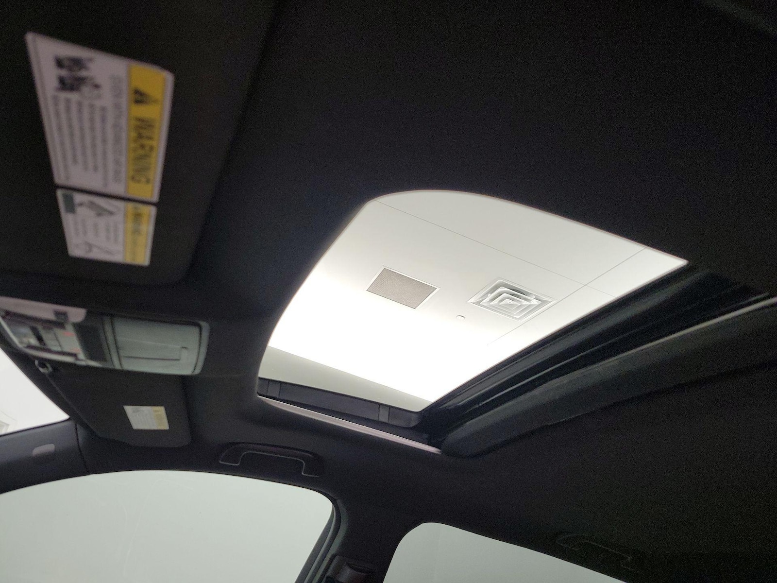Sunroof(s) & Overhead Airbags