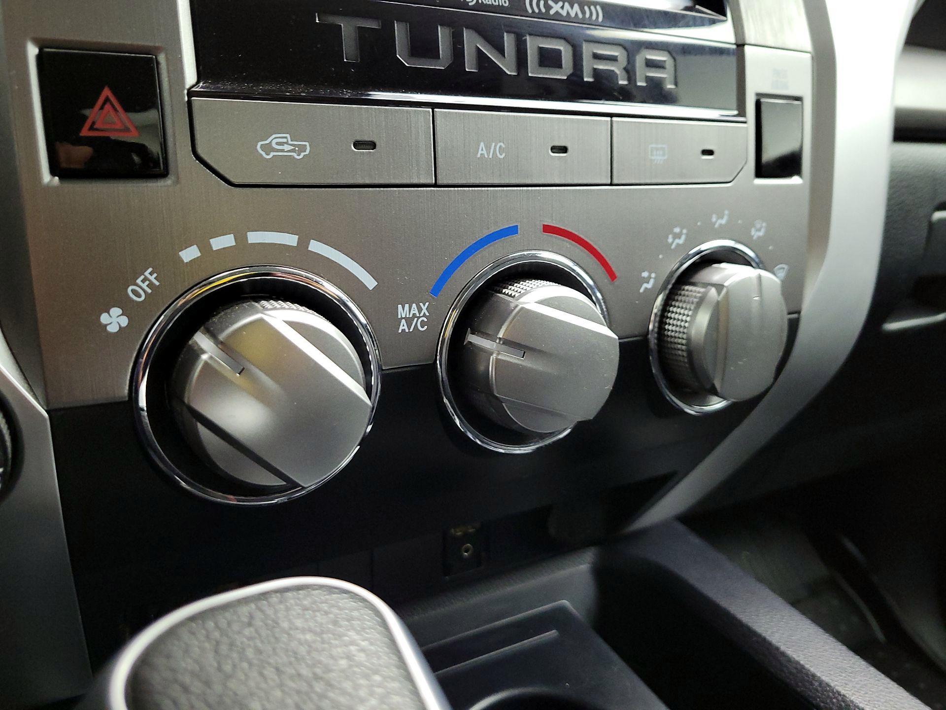 Thumbnail: 2019 Toyota Tundra - 16