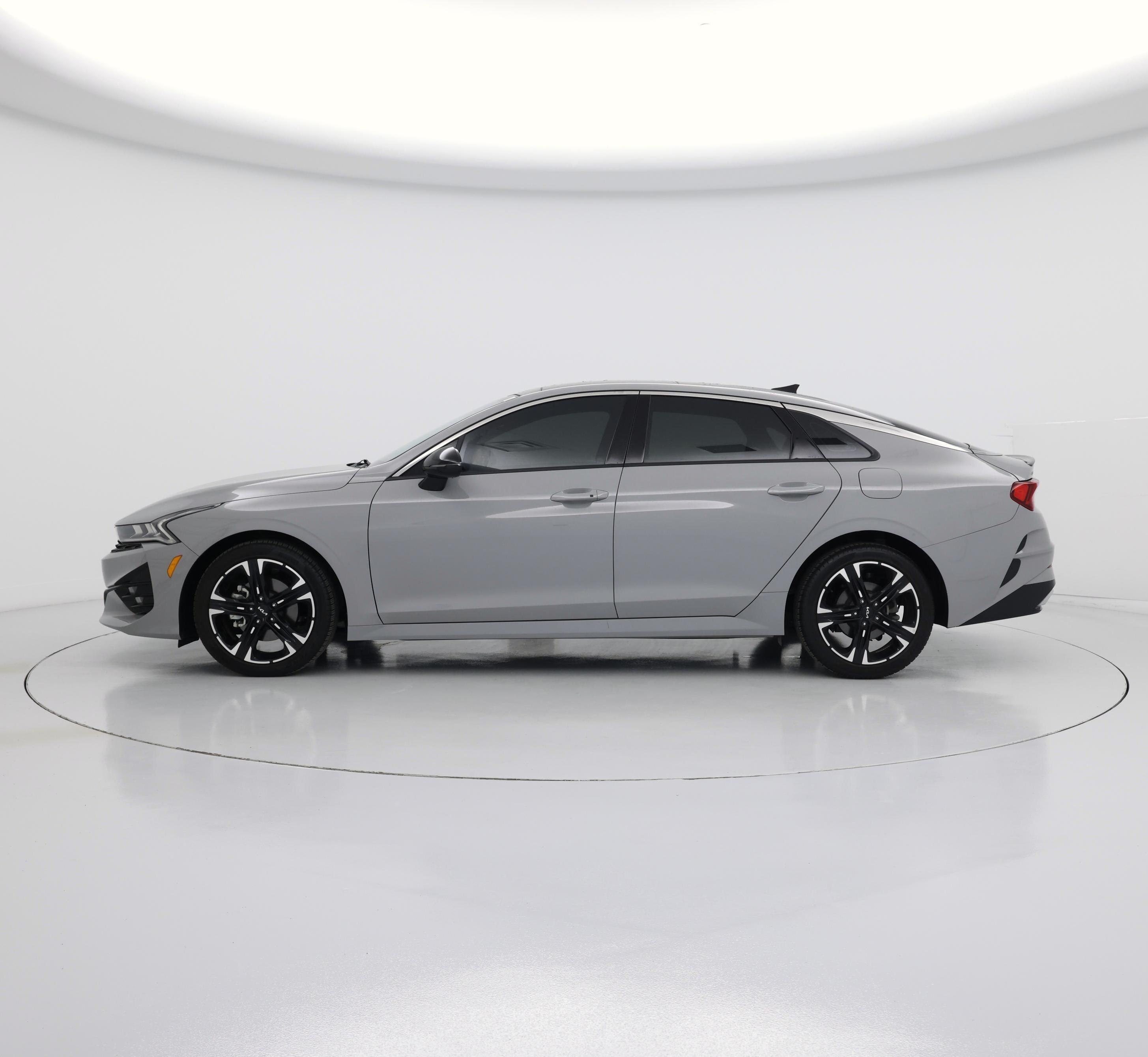 Thumbnail: 2023 Kia K5 - 3