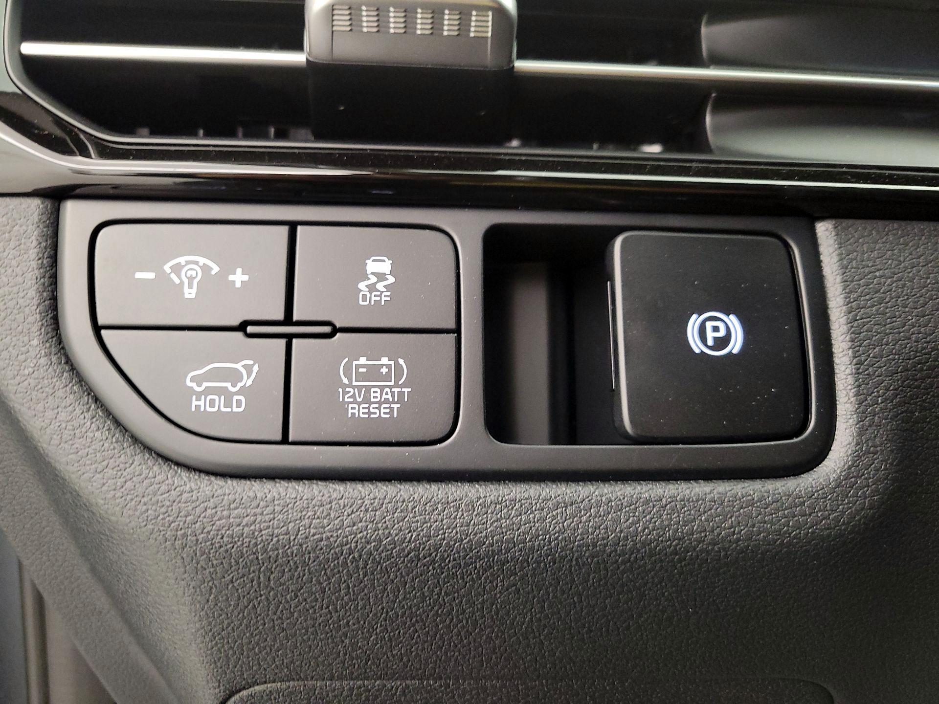 Thumbnail: 2026 Kia Sportage - 13