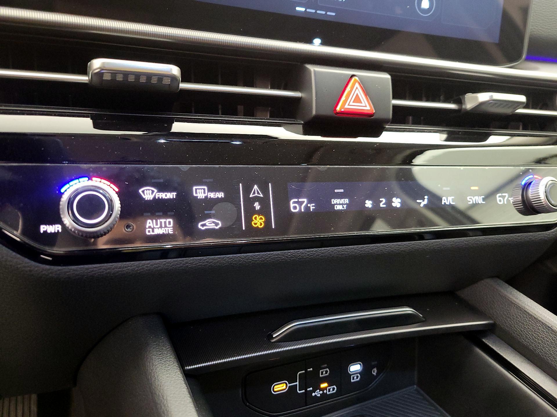 Thumbnail: 2026 Kia Sportage - 16