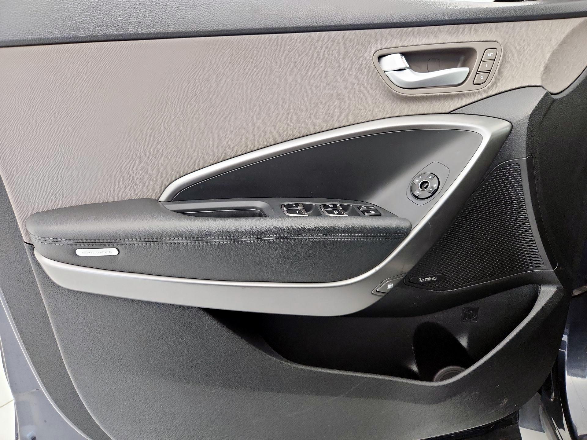 Thumbnail: 2017 Hyundai Santa Fe - 12