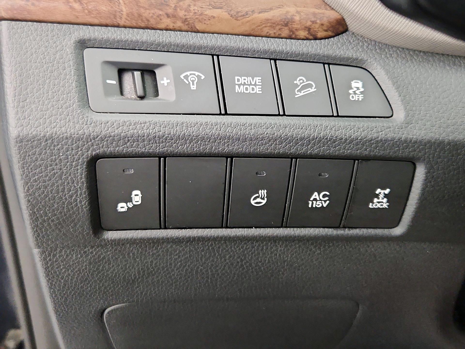 Thumbnail: 2017 Hyundai Santa Fe - 13