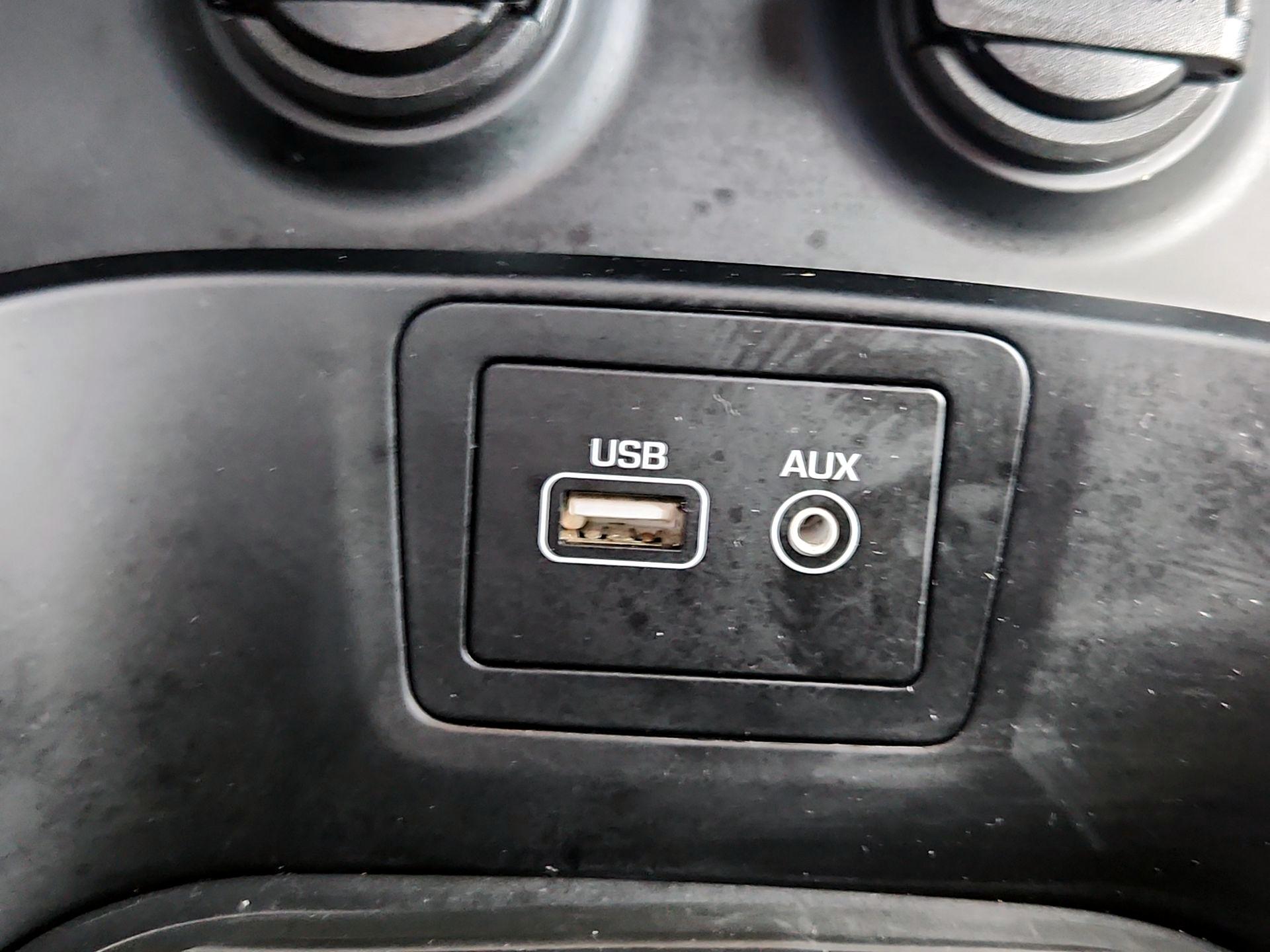 Thumbnail: 2017 Hyundai Santa Fe - 19