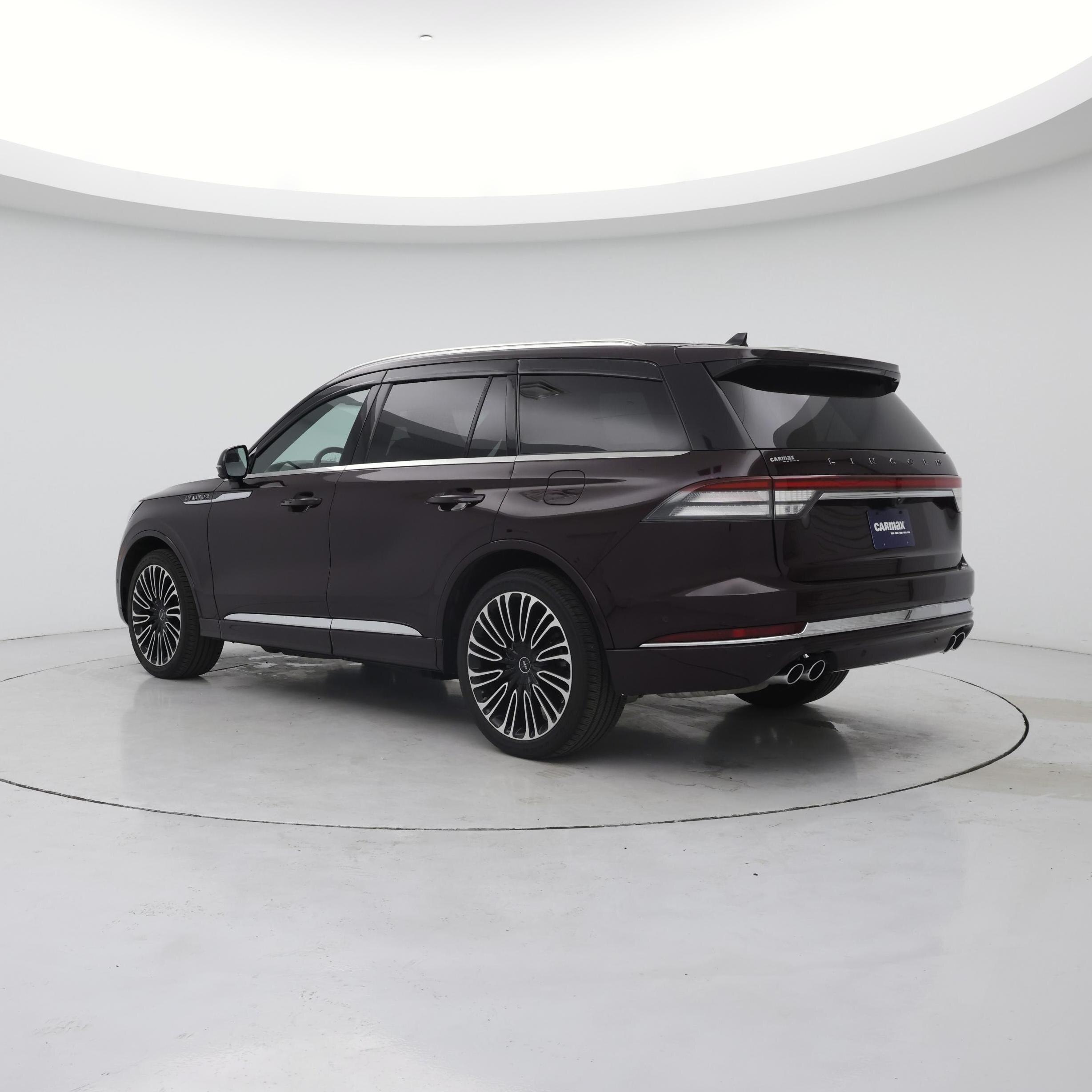 Thumbnail: 2023 Lincoln Aviator - 2