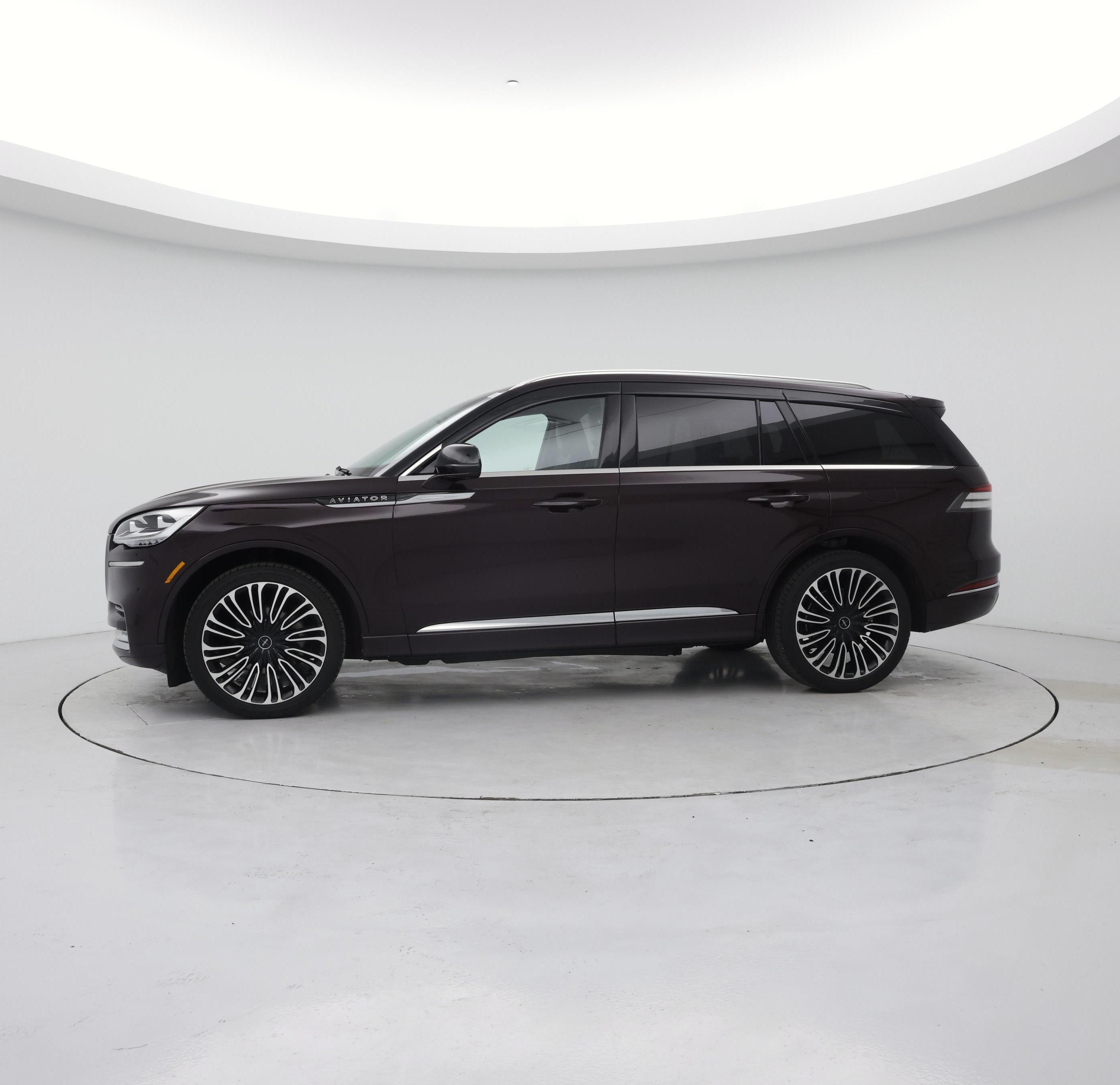 Thumbnail: 2023 Lincoln Aviator - 3