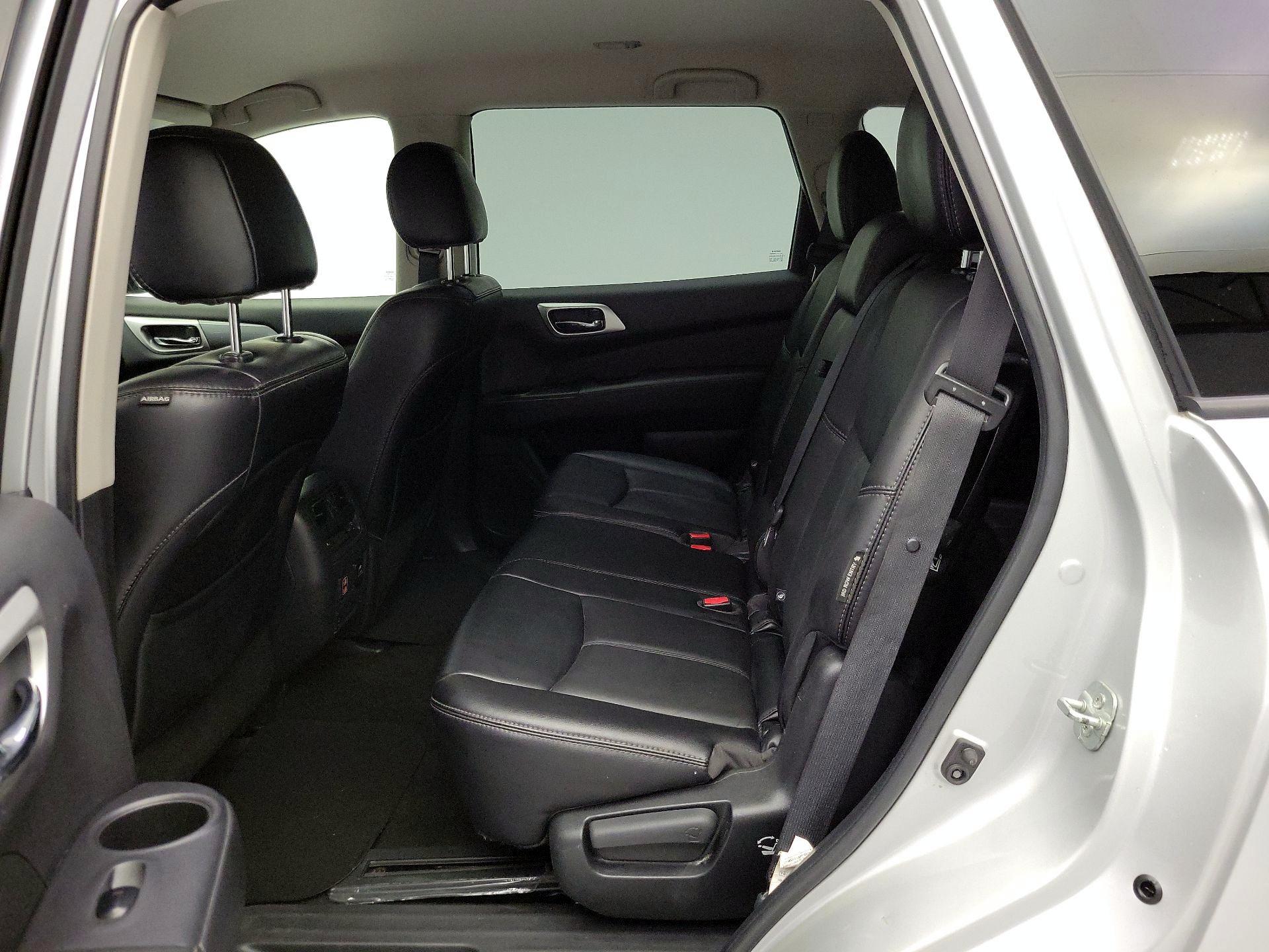 Thumbnail: 2018 Nissan Pathfinder - 20