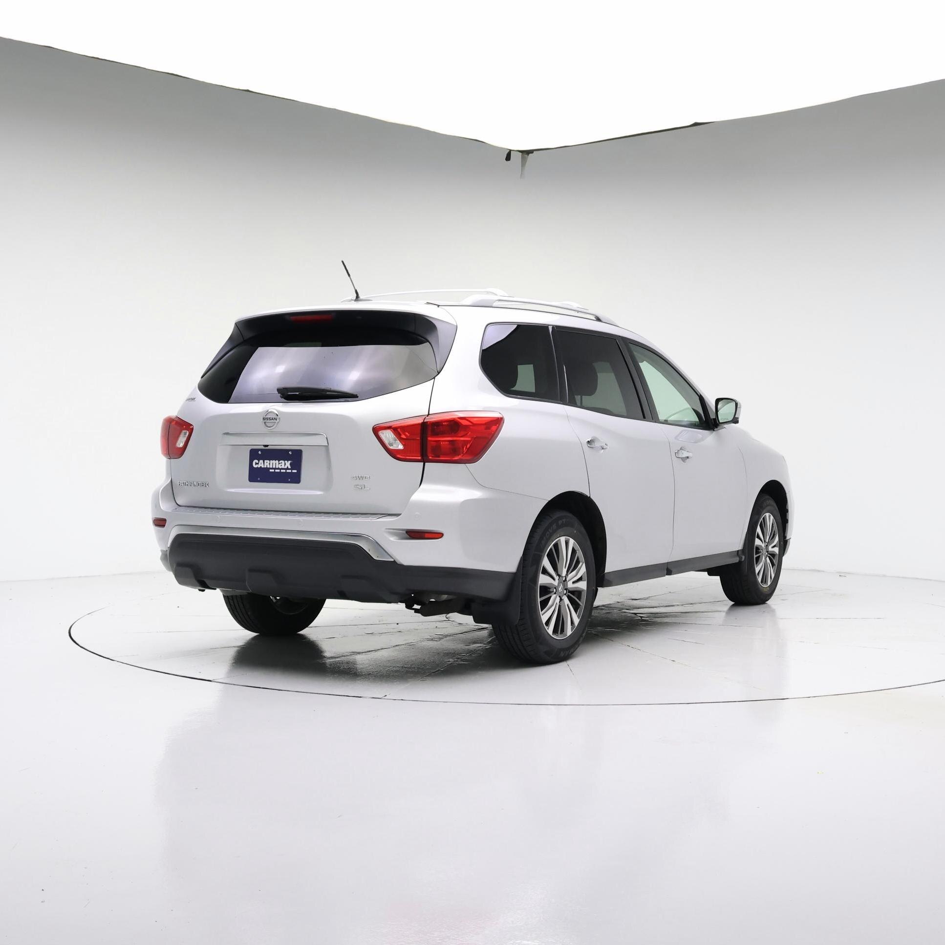 Thumbnail: 2018 Nissan Pathfinder - 8