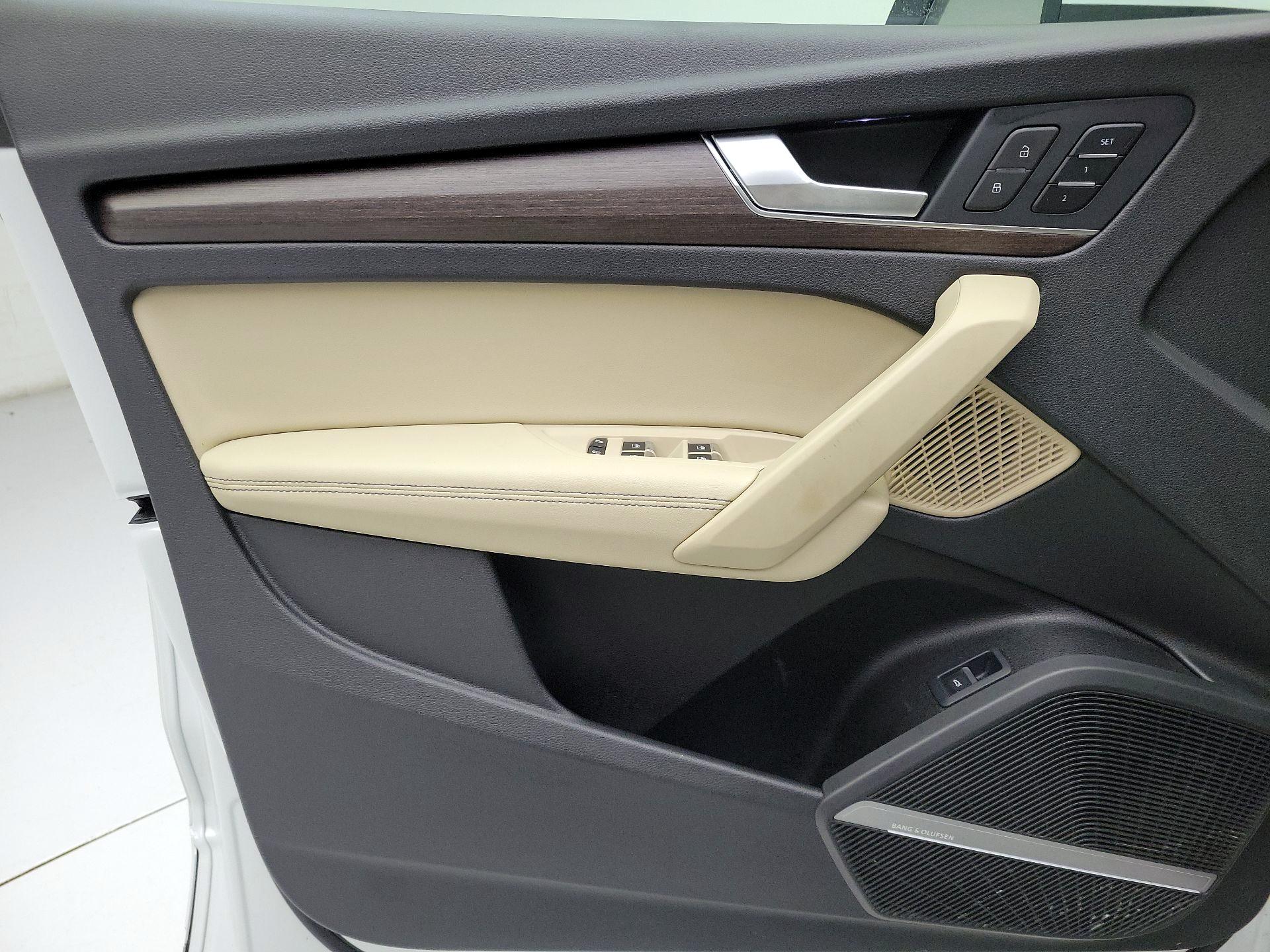 Thumbnail: 2022 Audi Q5 - 12