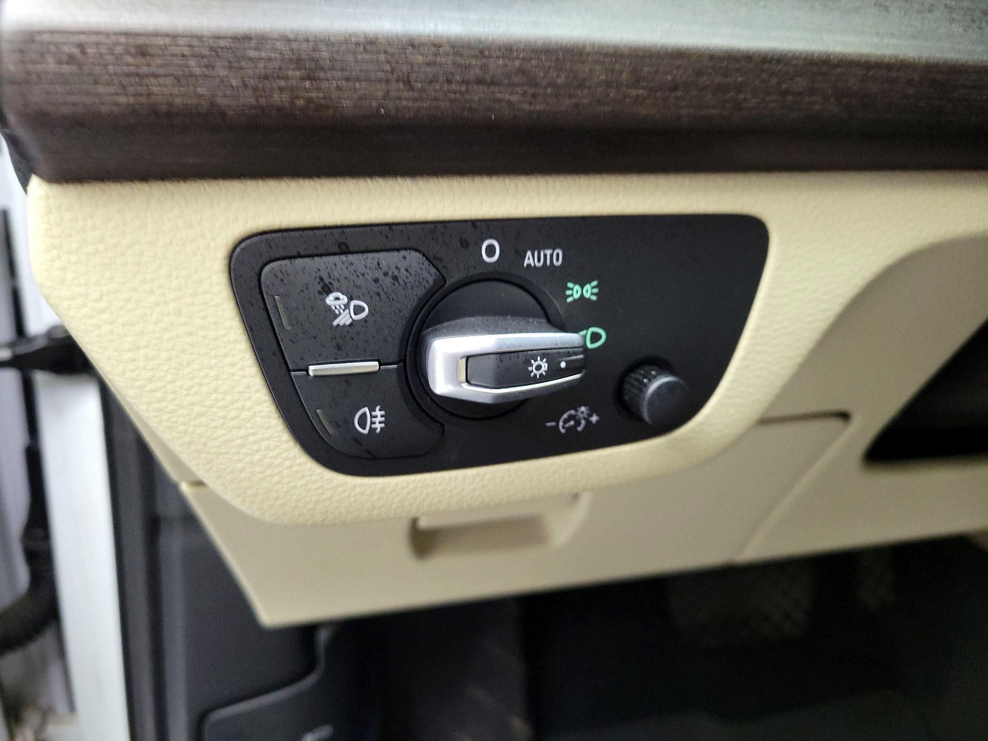 Thumbnail: 2022 Audi Q5 - 13