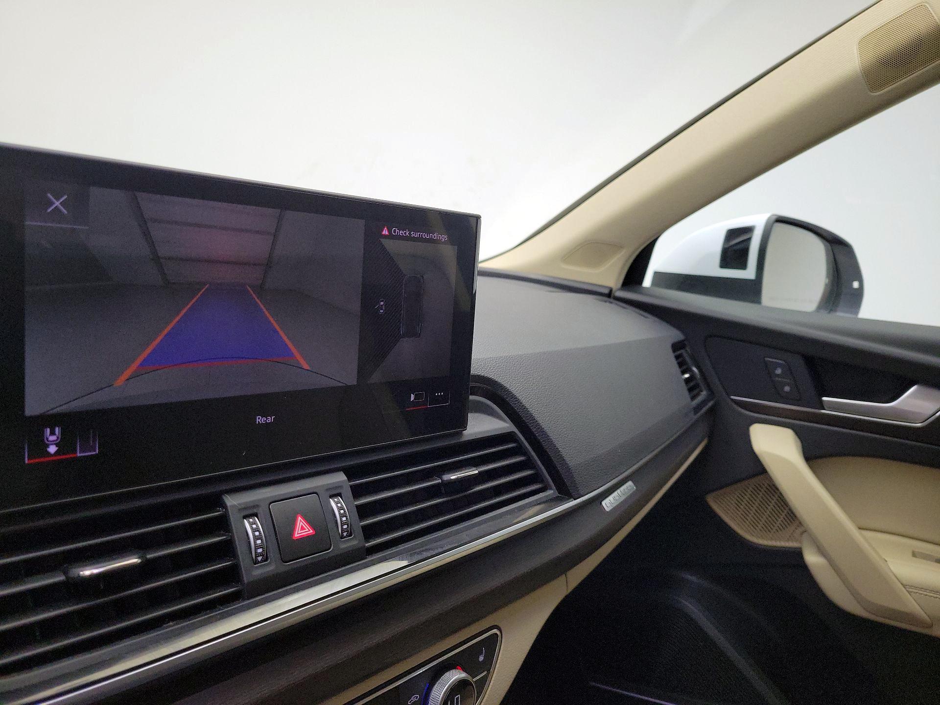 Thumbnail: 2022 Audi Q5 - 15