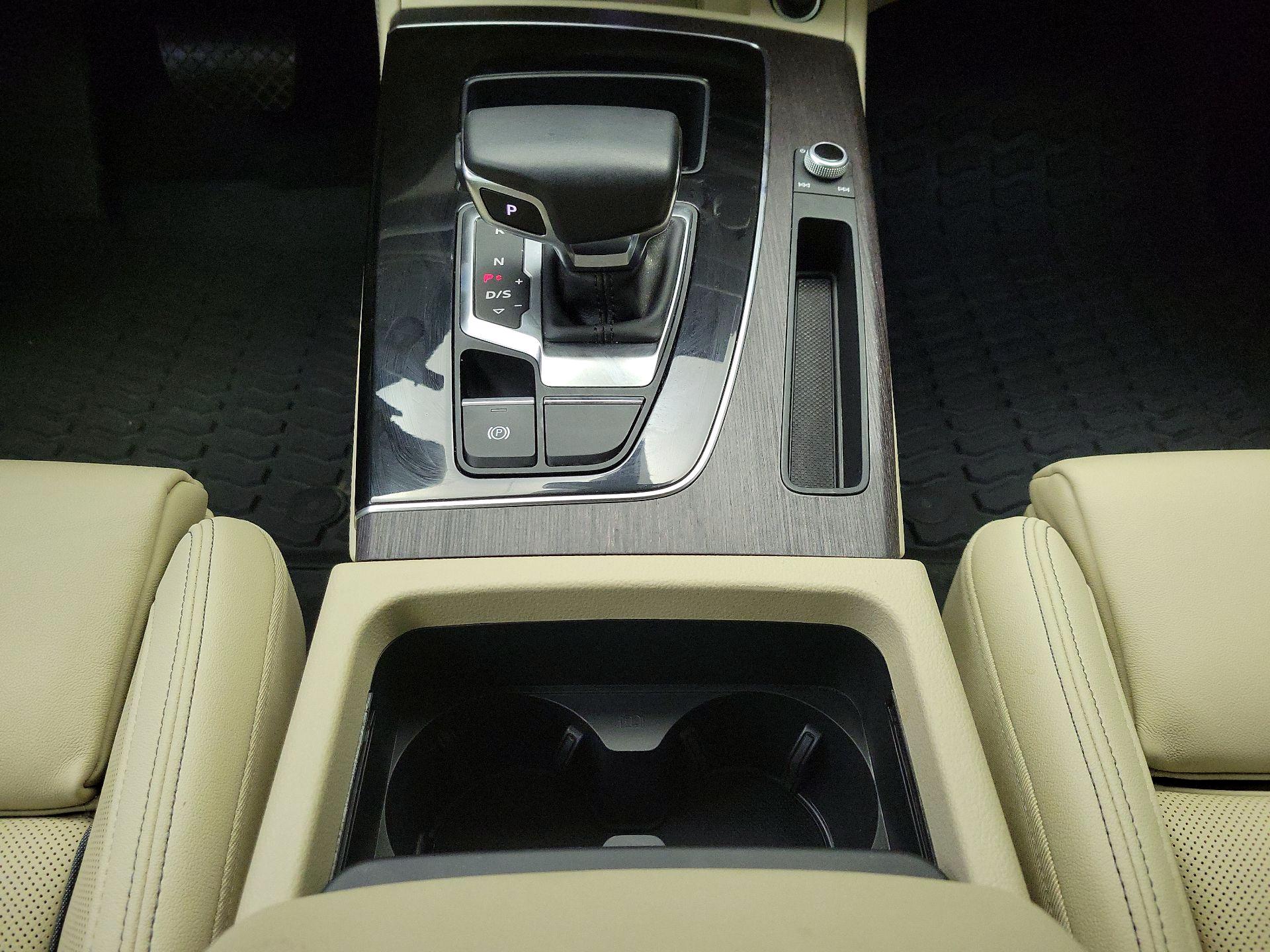 Thumbnail: 2022 Audi Q5 - 18