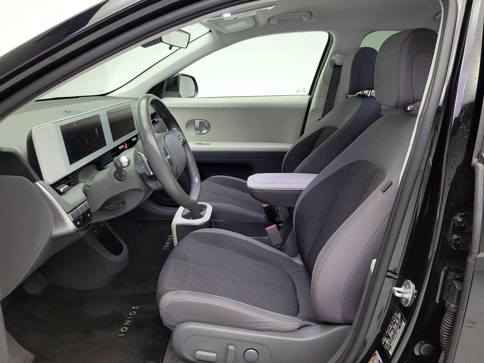 Thumbnail: 2023 Hyundai Ioniq 5 - 11