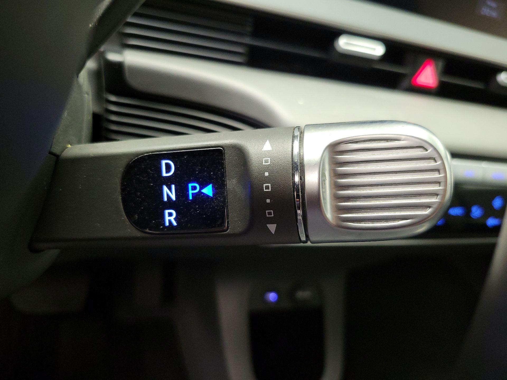 Thumbnail: 2023 Hyundai Ioniq 5 - 18