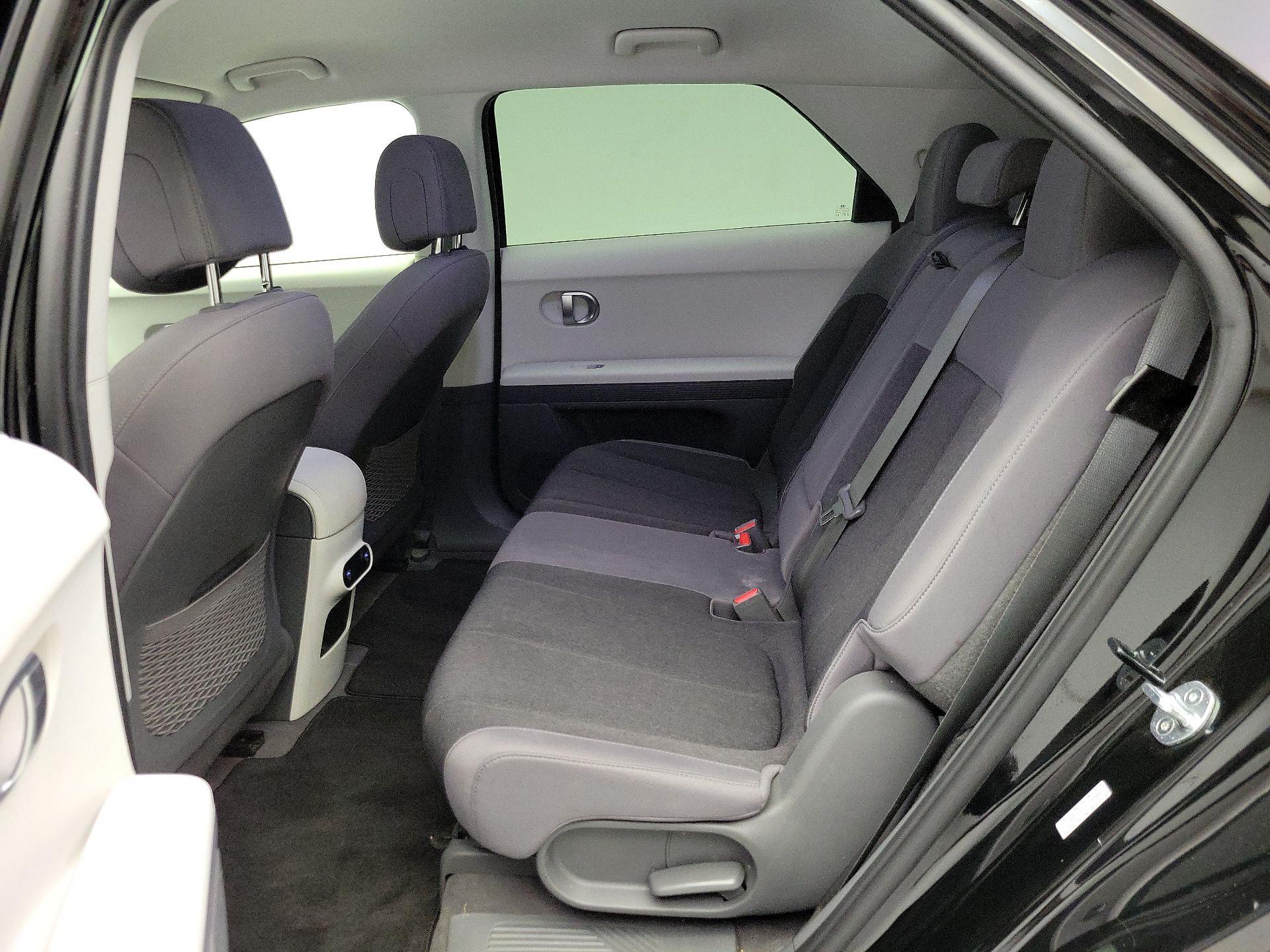 Thumbnail: 2023 Hyundai Ioniq 5 - 20