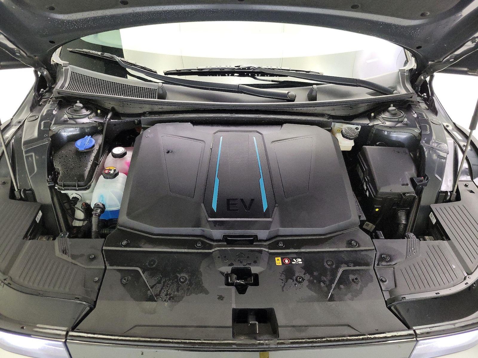 2023 Hyundai IONIQ 5 SE - Photo 23