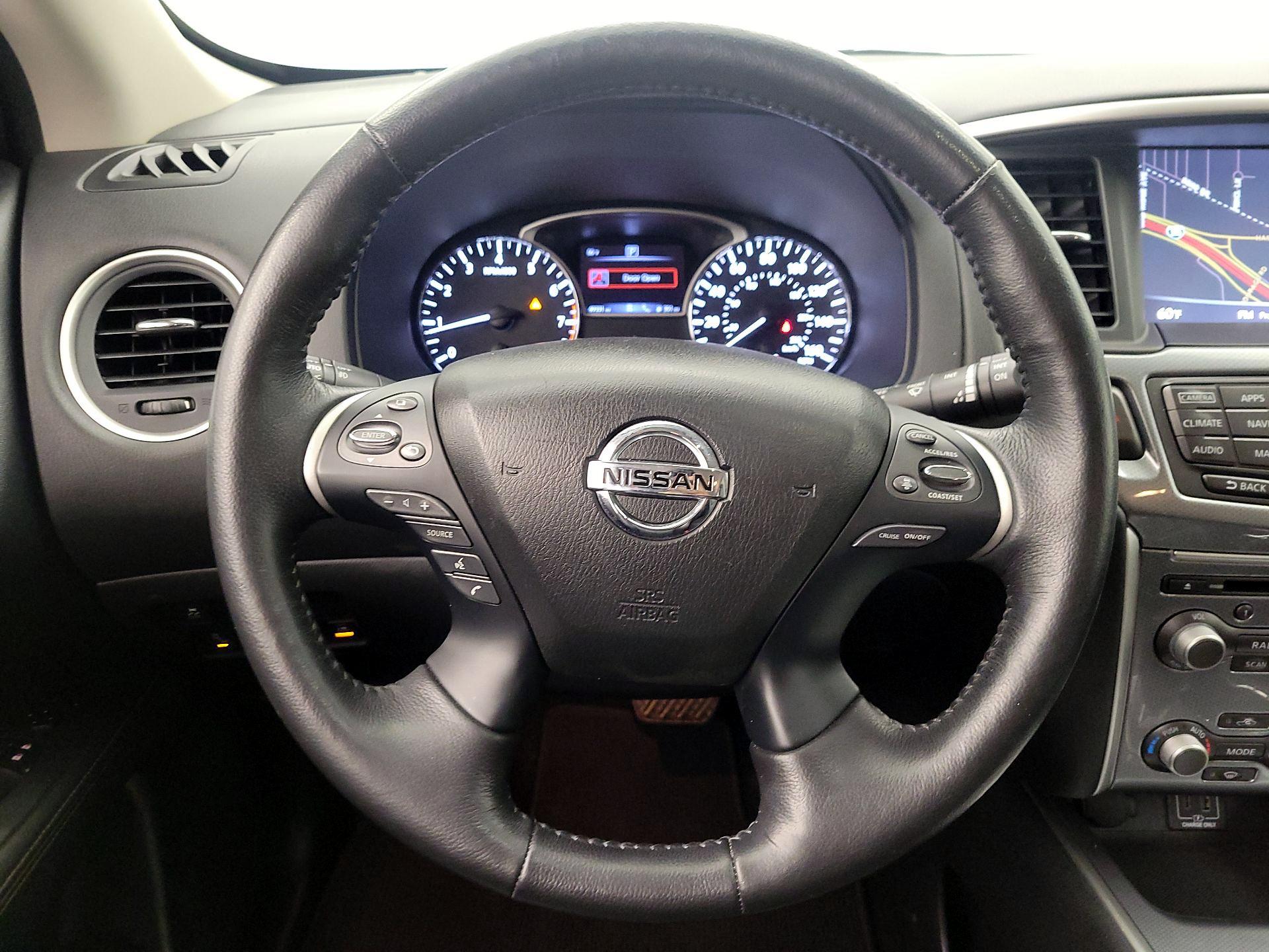 Thumbnail: 2019 Nissan Pathfinder - 10