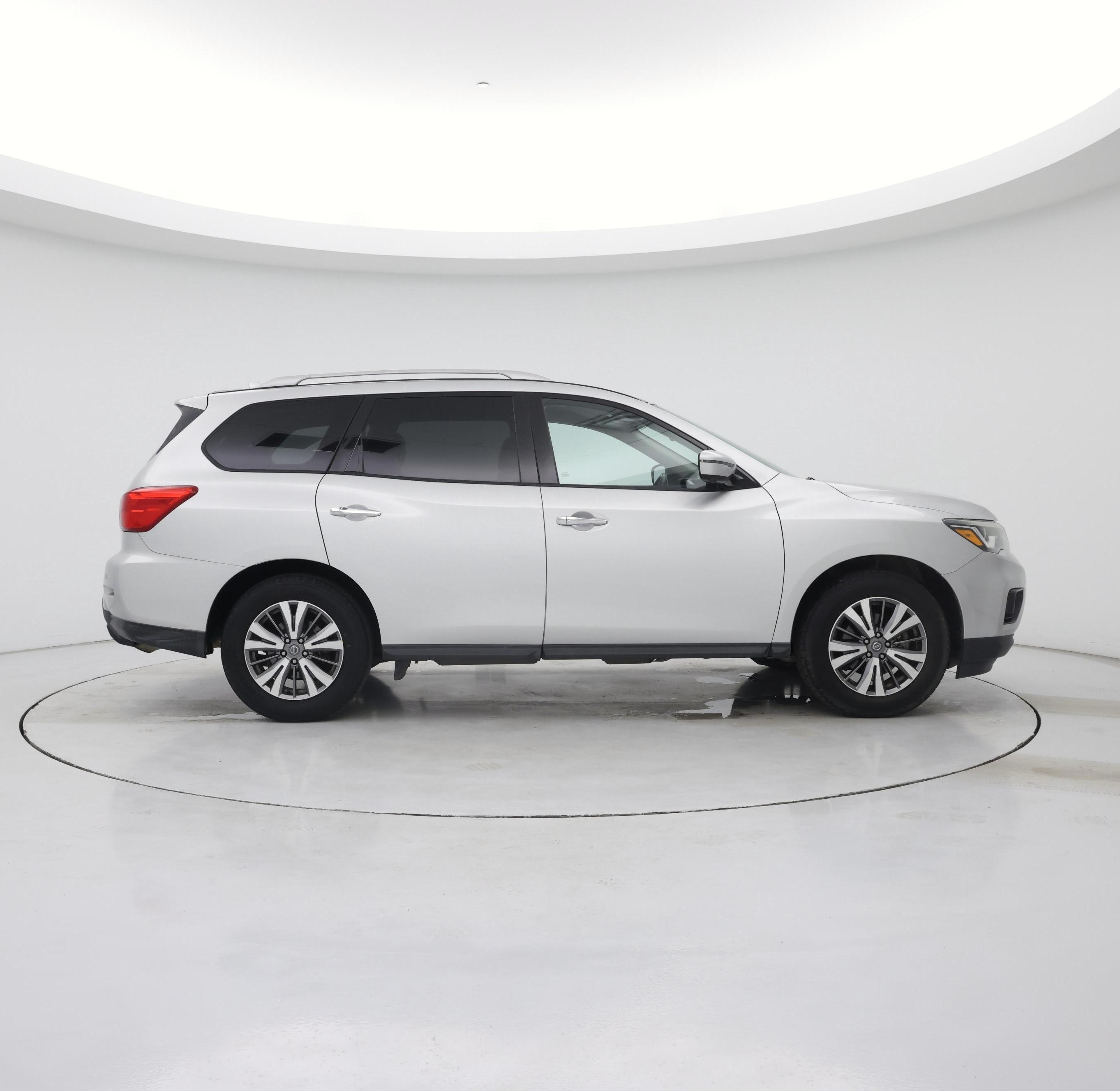 Thumbnail: 2019 Nissan Pathfinder - 7