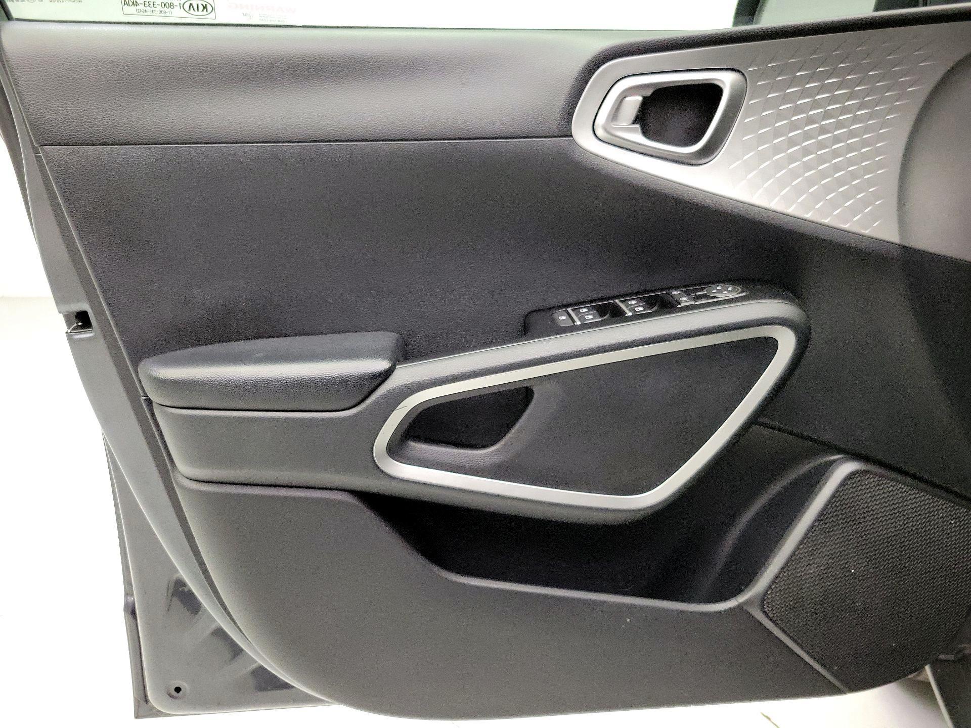 Thumbnail: 2021 Kia Soul - 12